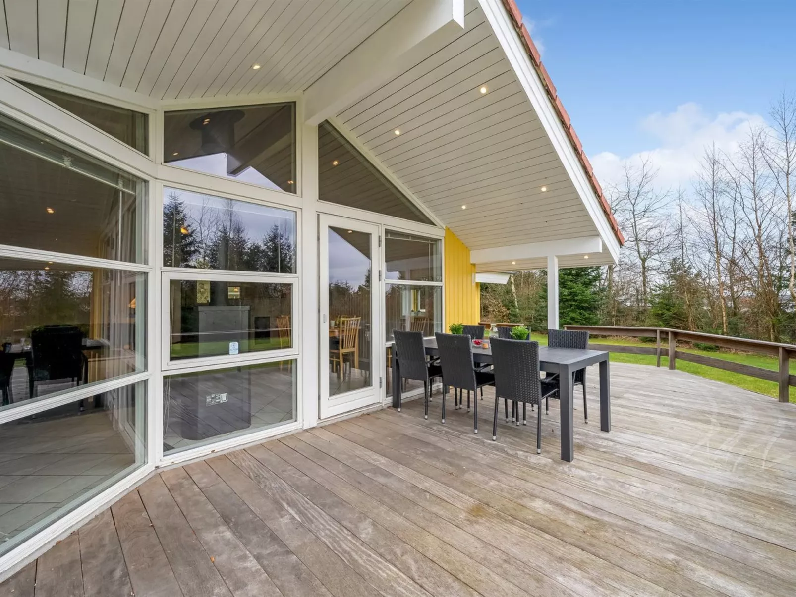 "Sesto" - 300m to the fjord-Outside