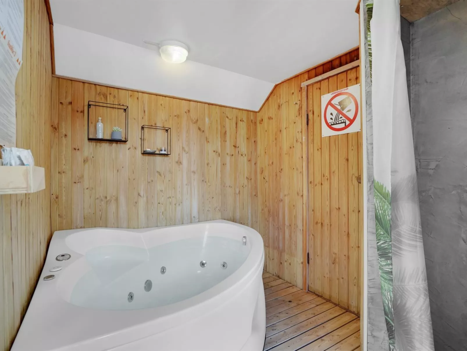 "Waldar" - 900m from the sea-Inside