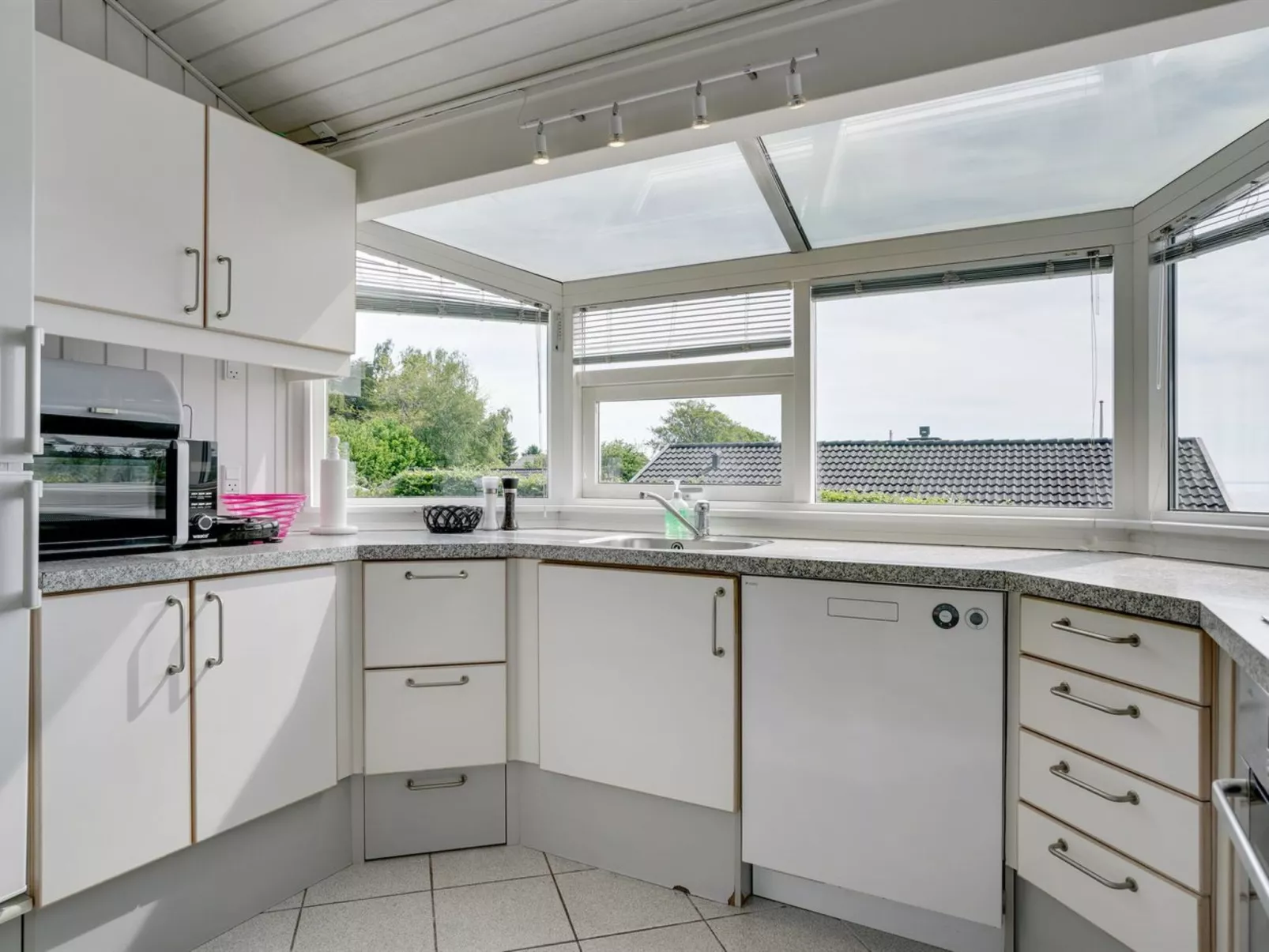 "Aasta" - 250m from the sea-Dedans