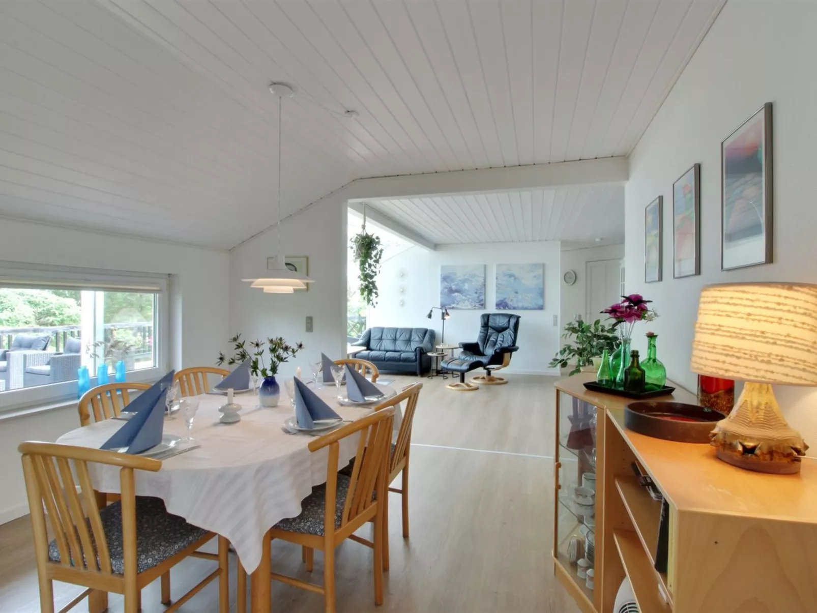 "Flora" - 150m from the sea-Dedans