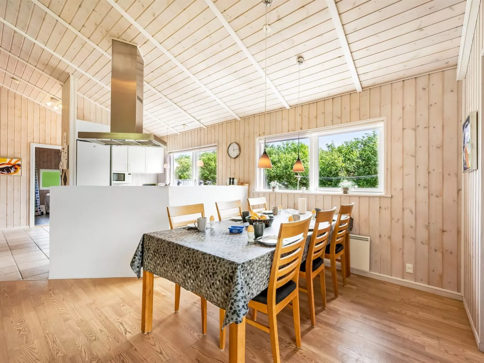 "Karlsefni" - 600m to the fjord-Inside