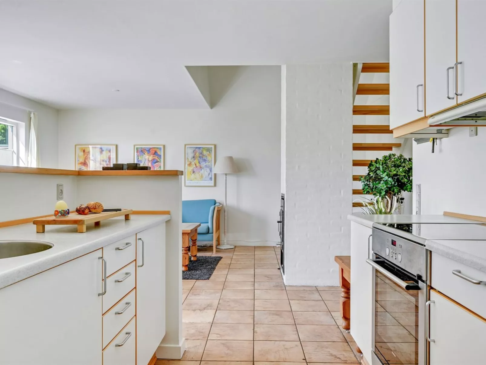 "Arwin" - 250m from the sea-Inside