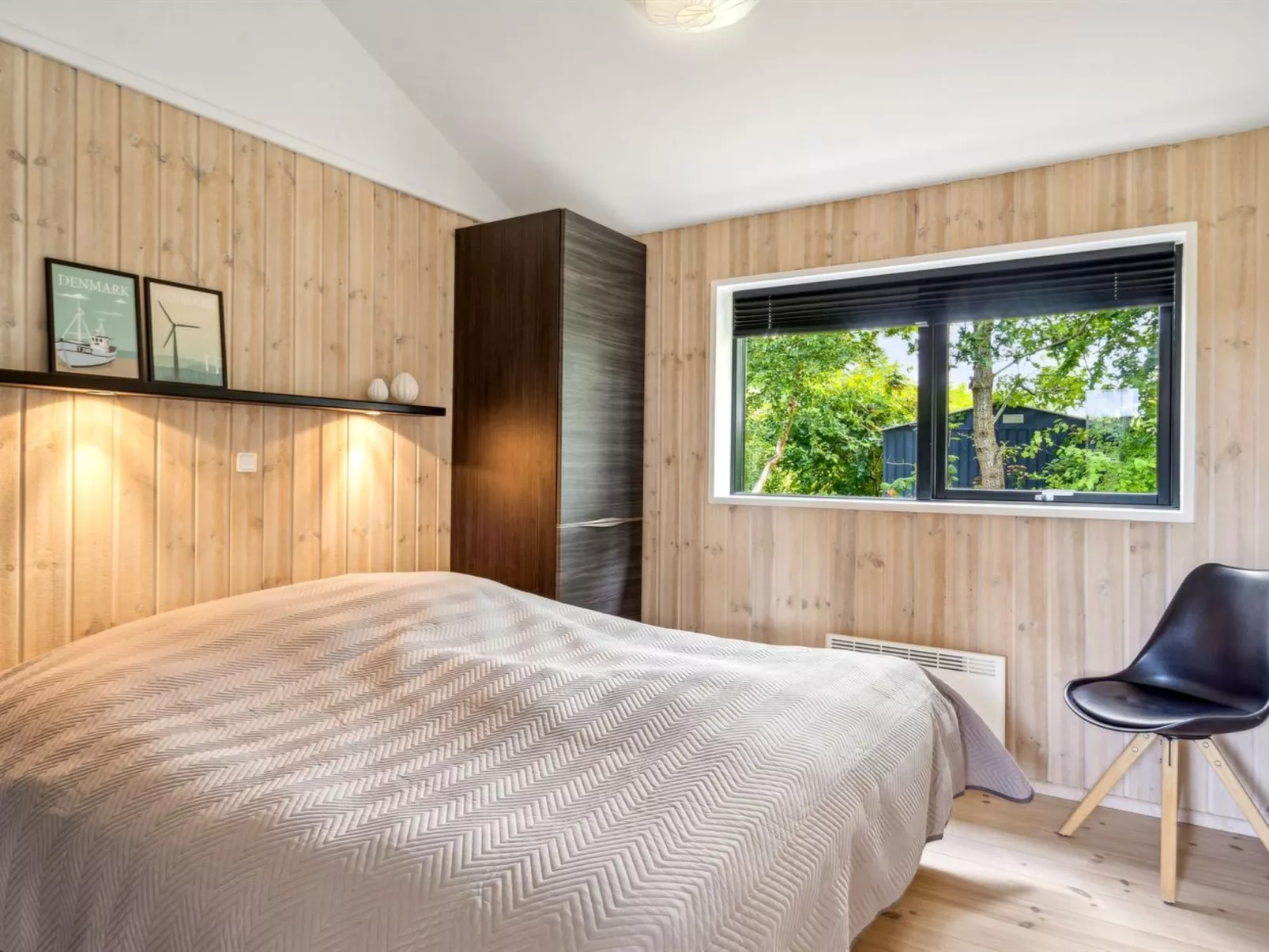 "Yukon" - 150m from the sea-Inside