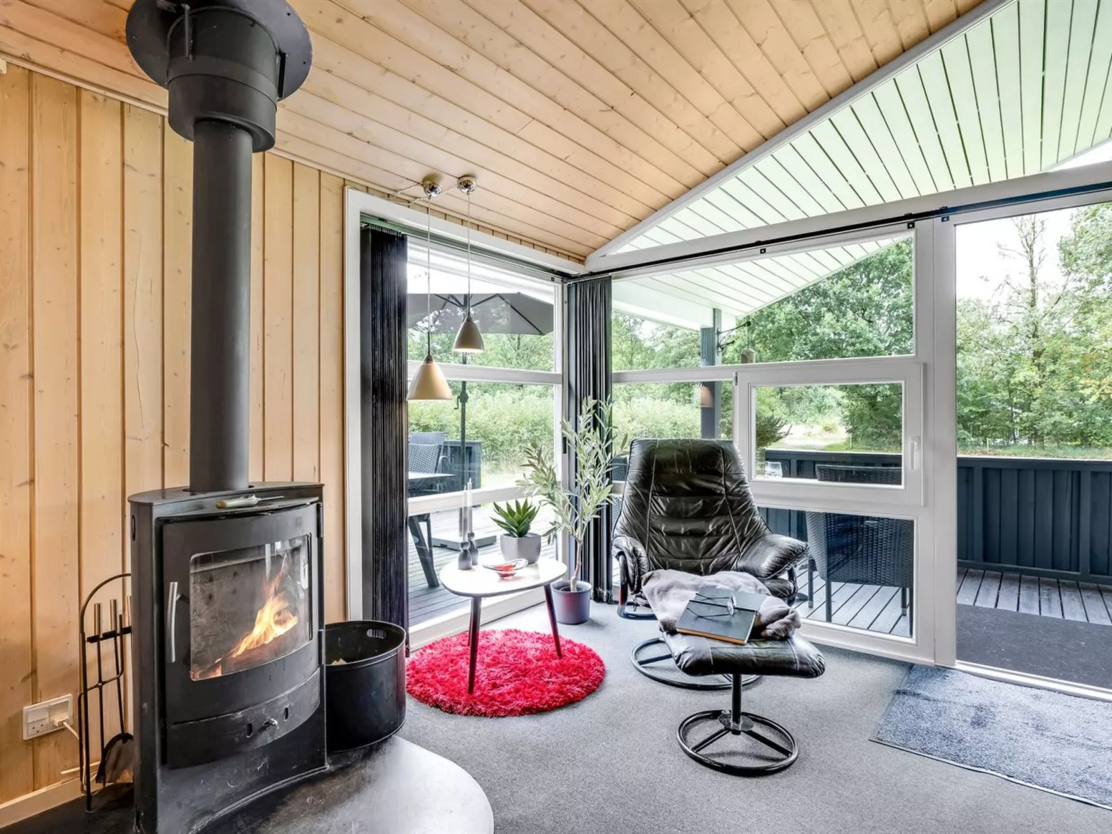 "Gurly" - 25km from the sea-Inside