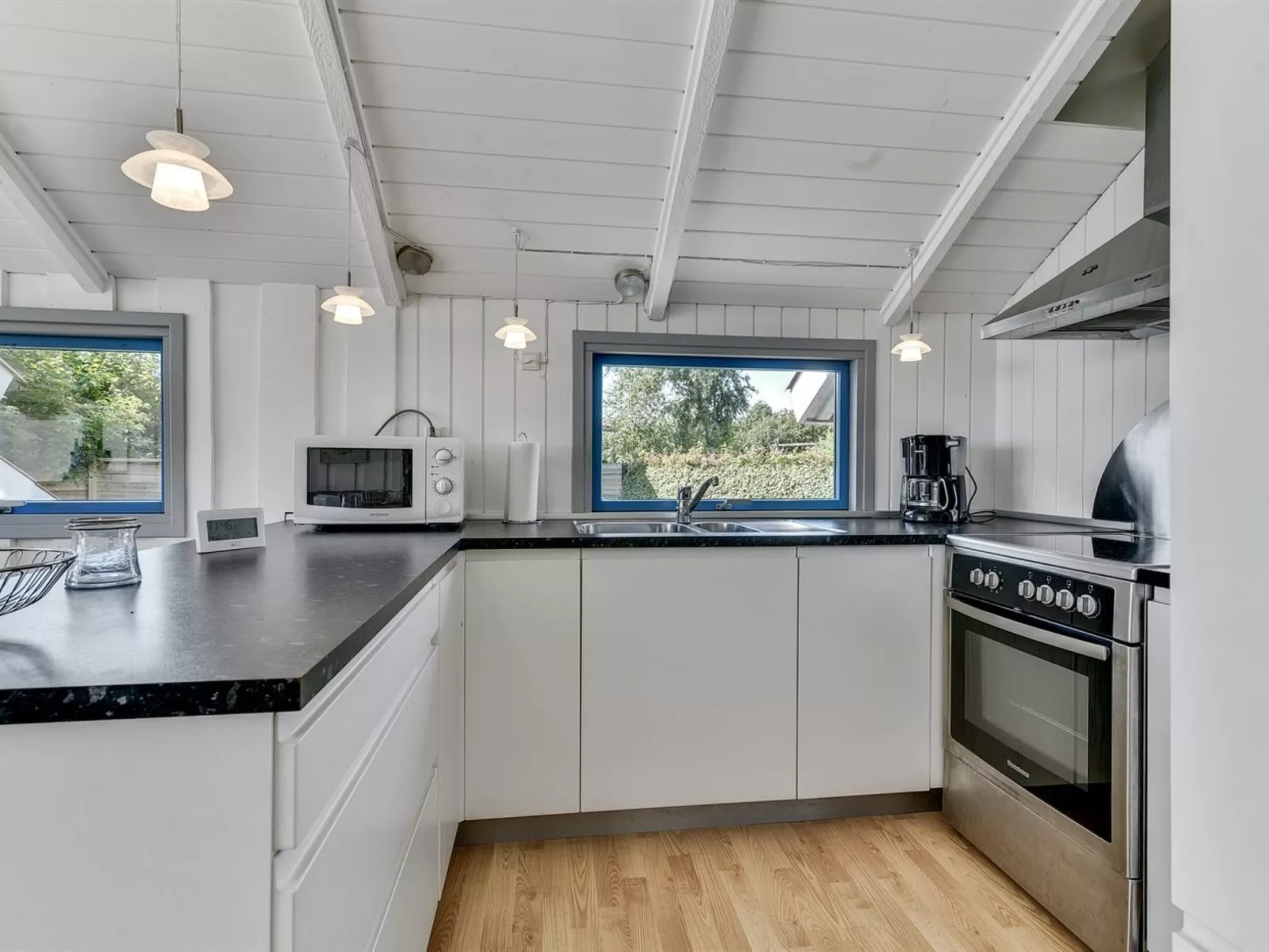 "Katrina" - 50m to the fjord-Inside