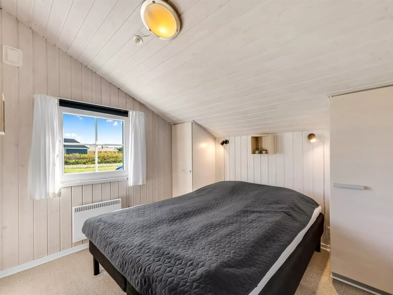 "Shalin" - 1.4km to the fjord-Dedans