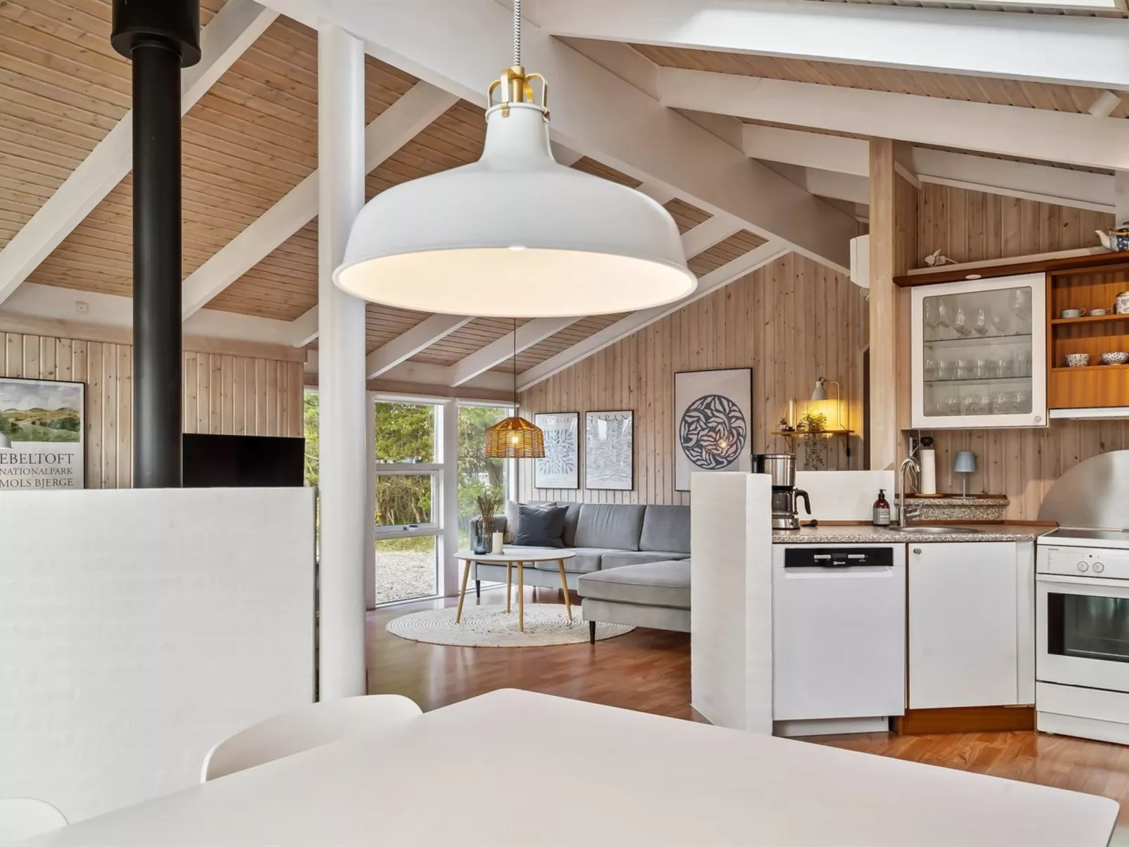 "Alvy" - 200m from the sea-Inside