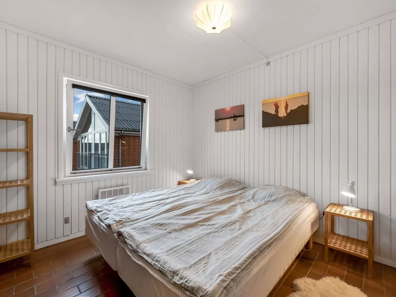 "Alvy" - 100m to the fjord-Inside