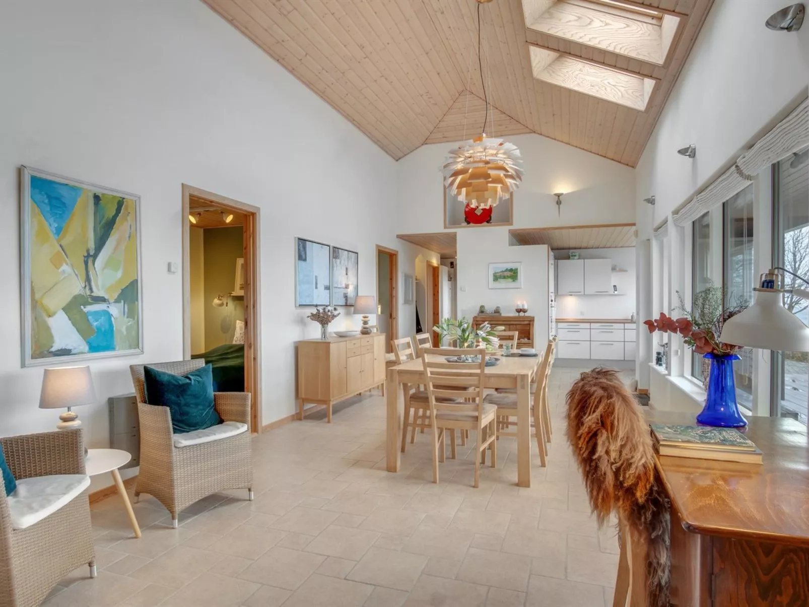 "Sahid" - 20m from the sea-Inside