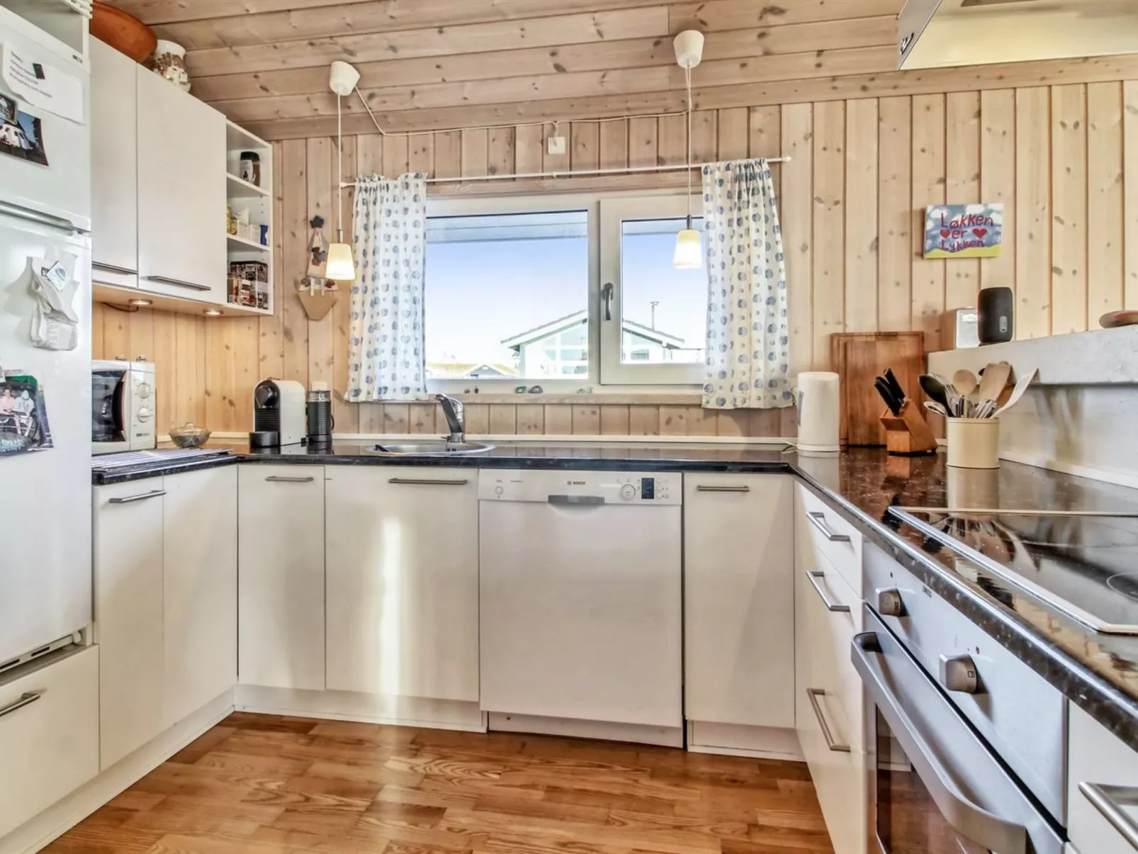 "Freda" - 400m from the sea-Inside