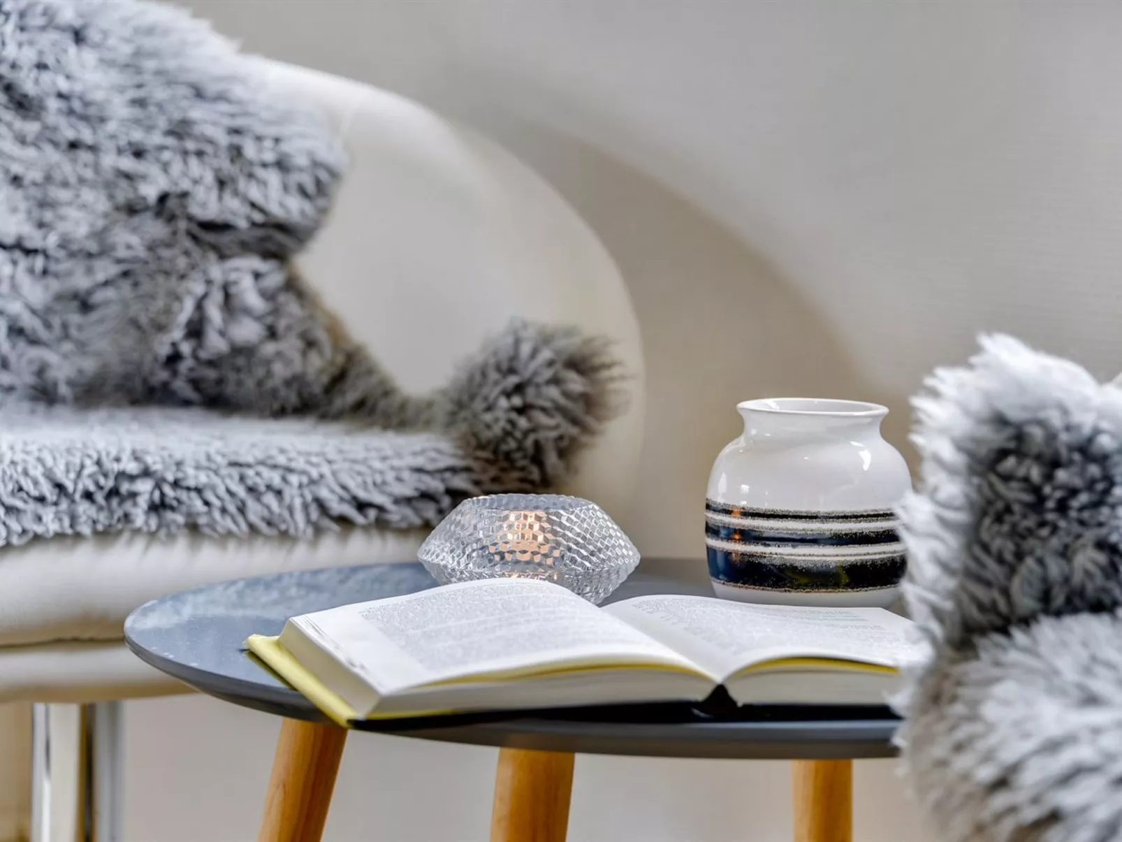 "Annelisa" - 200m to the fjord-Inside