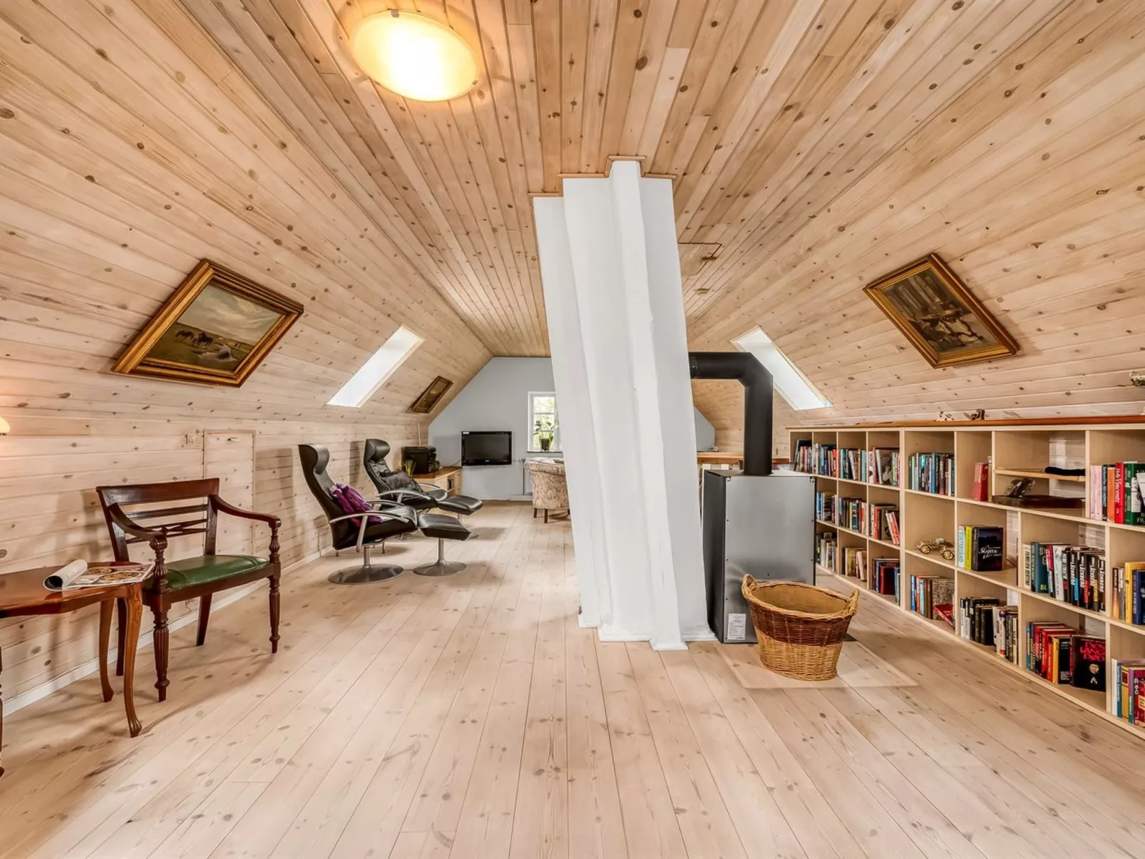 "Soria" - 600m to the fjord-Dedans