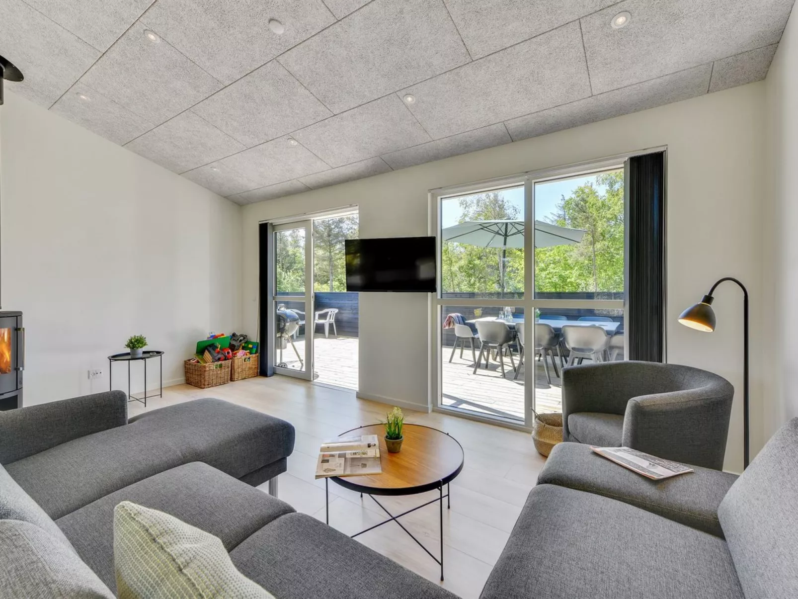 "Merve" - 800m to the fjord-Inside