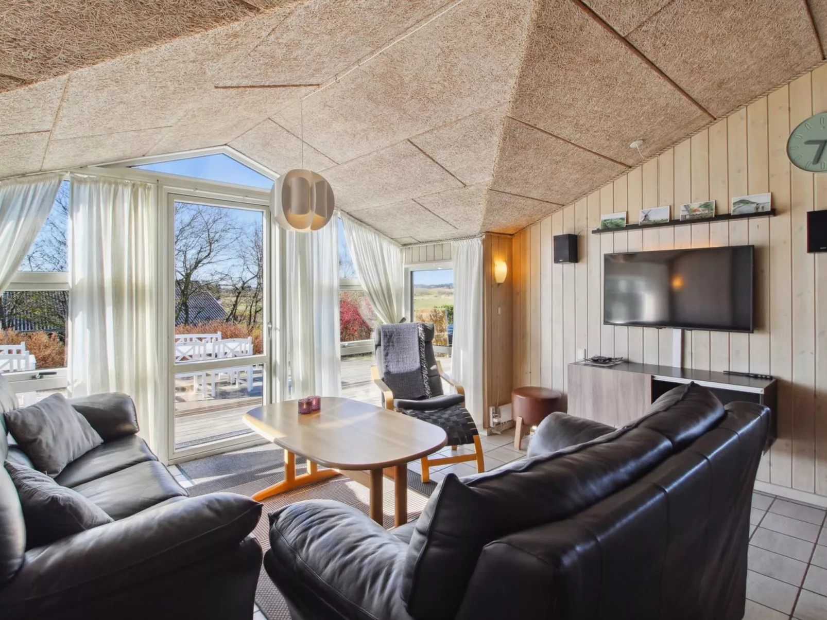 "Katharine" - 175m from the sea-Dedans