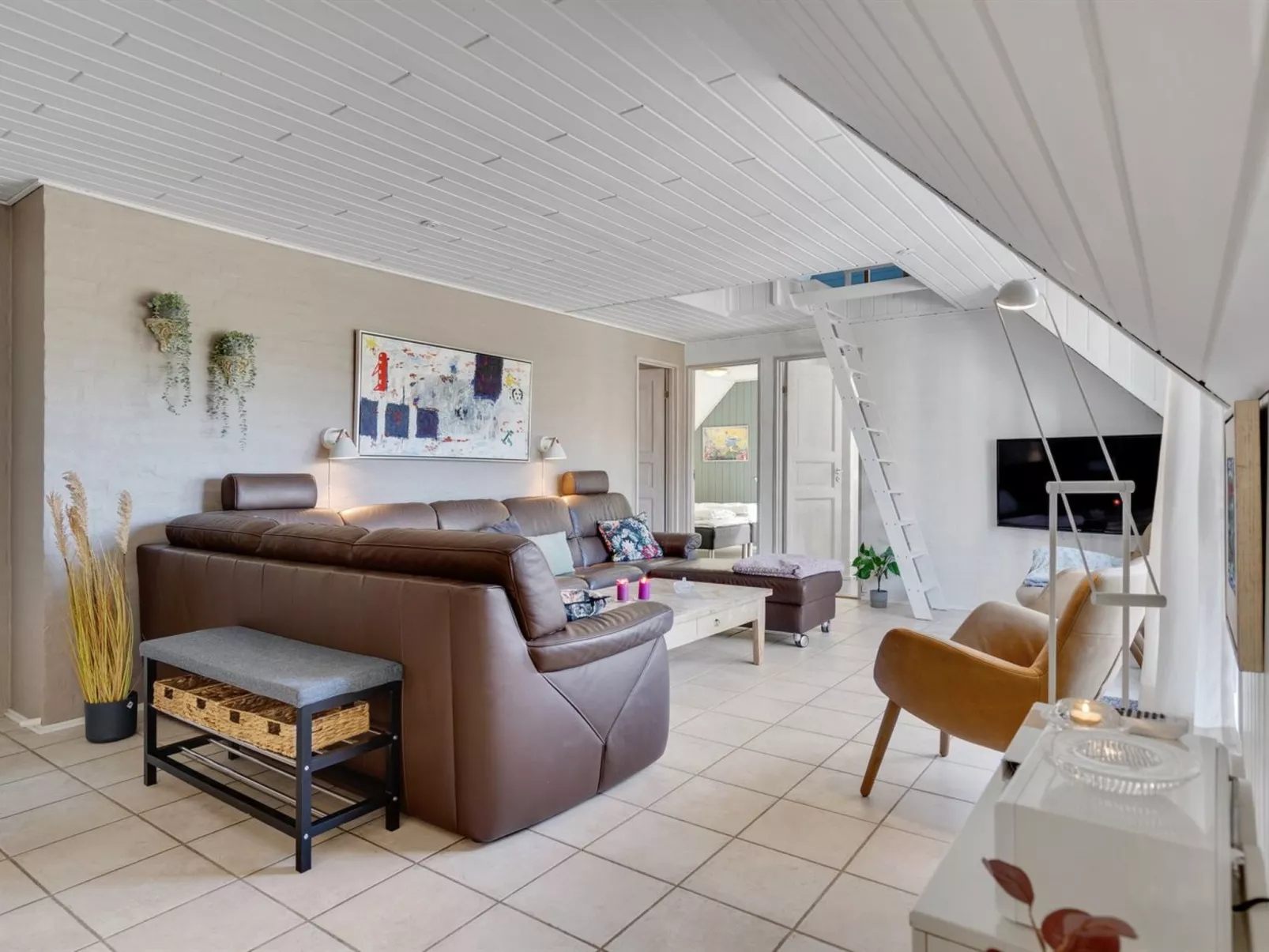 "Alwina" - 2.5km from the sea-Dedans