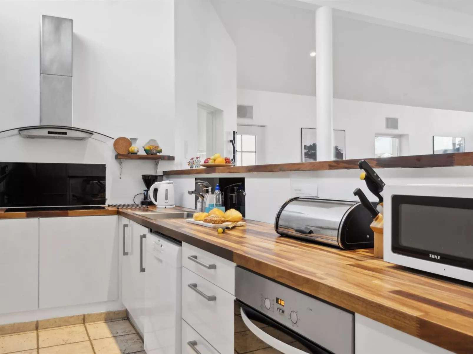 "Mikkeline" - 575m to the fjord-Dedans