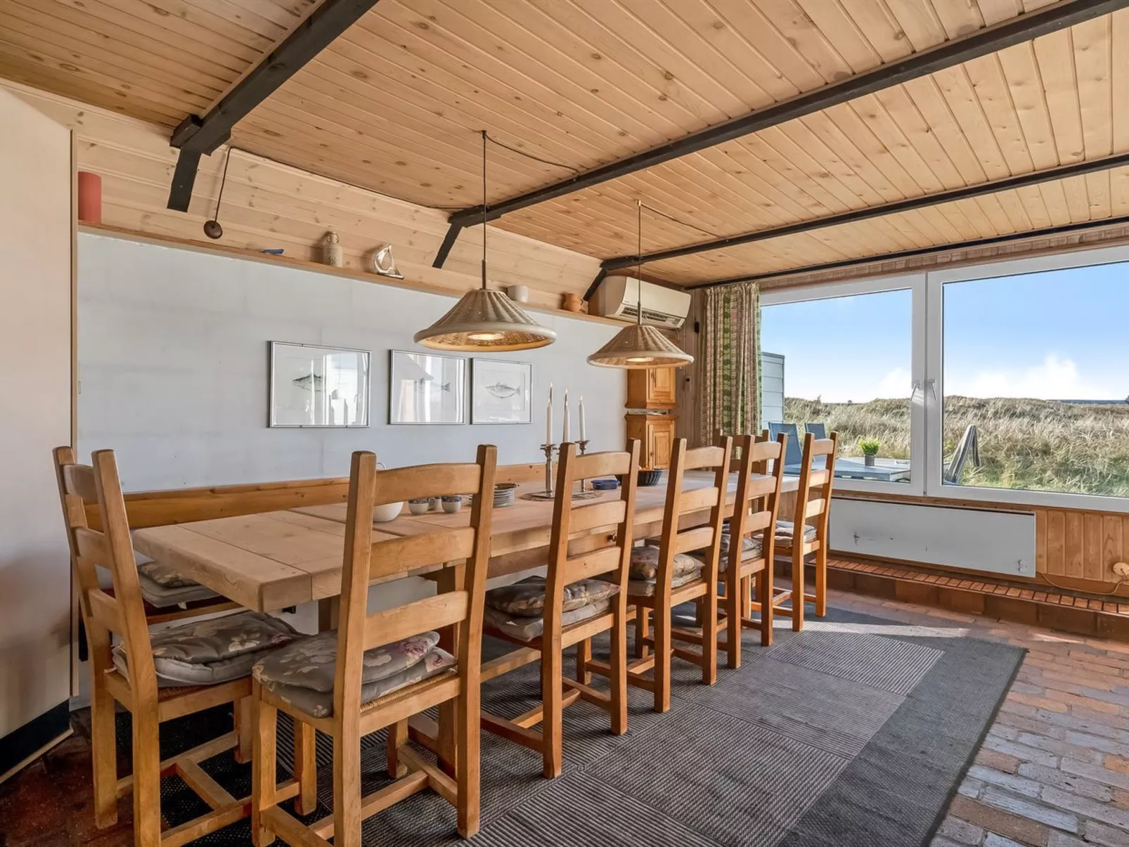 "Kurt" - 75m from the sea-Drinnen