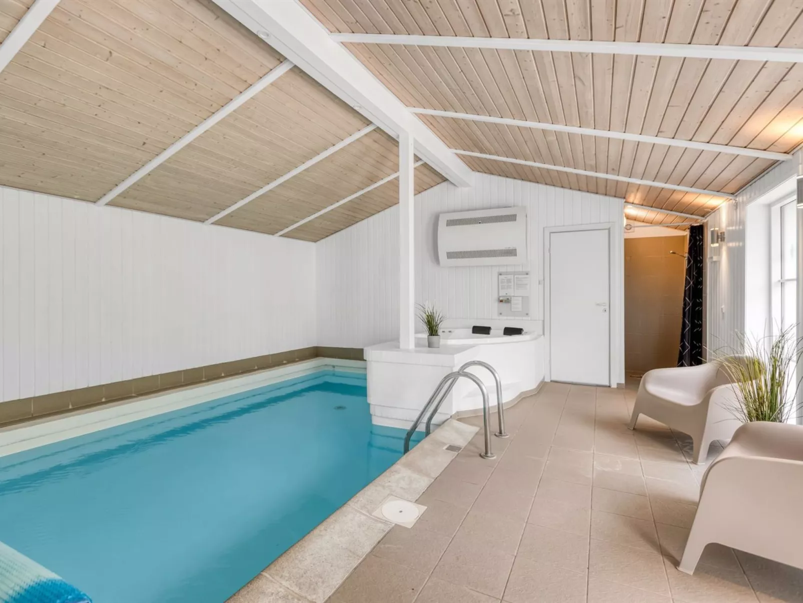 "Yngve" - 1.2km from the sea-Outside