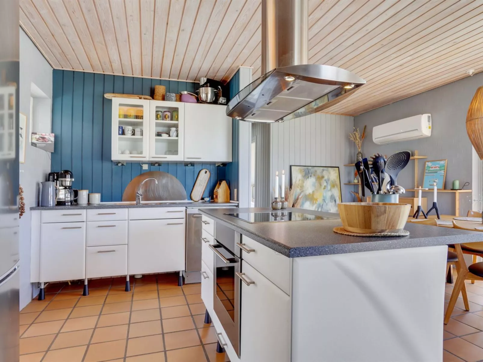 "Ljubinko" - 50m from the sea-Dedans