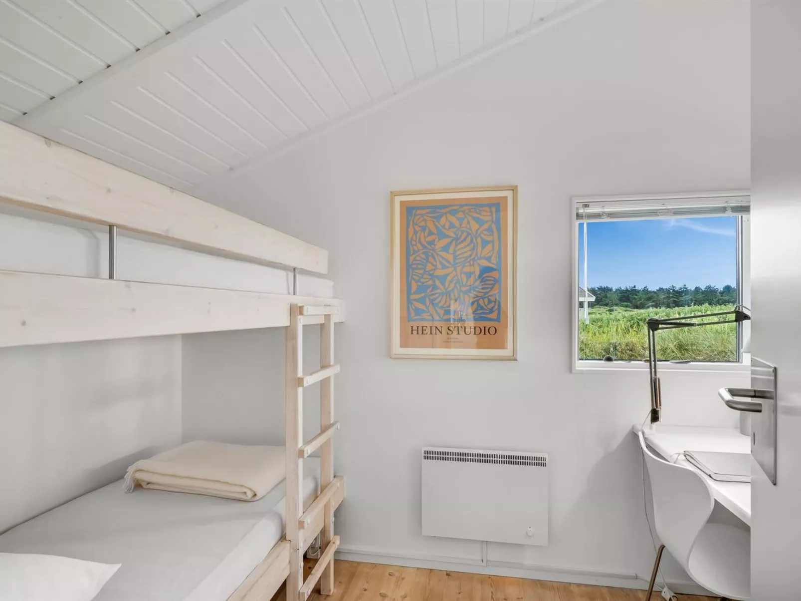 "Nuka" - 400m from the sea-Dedans