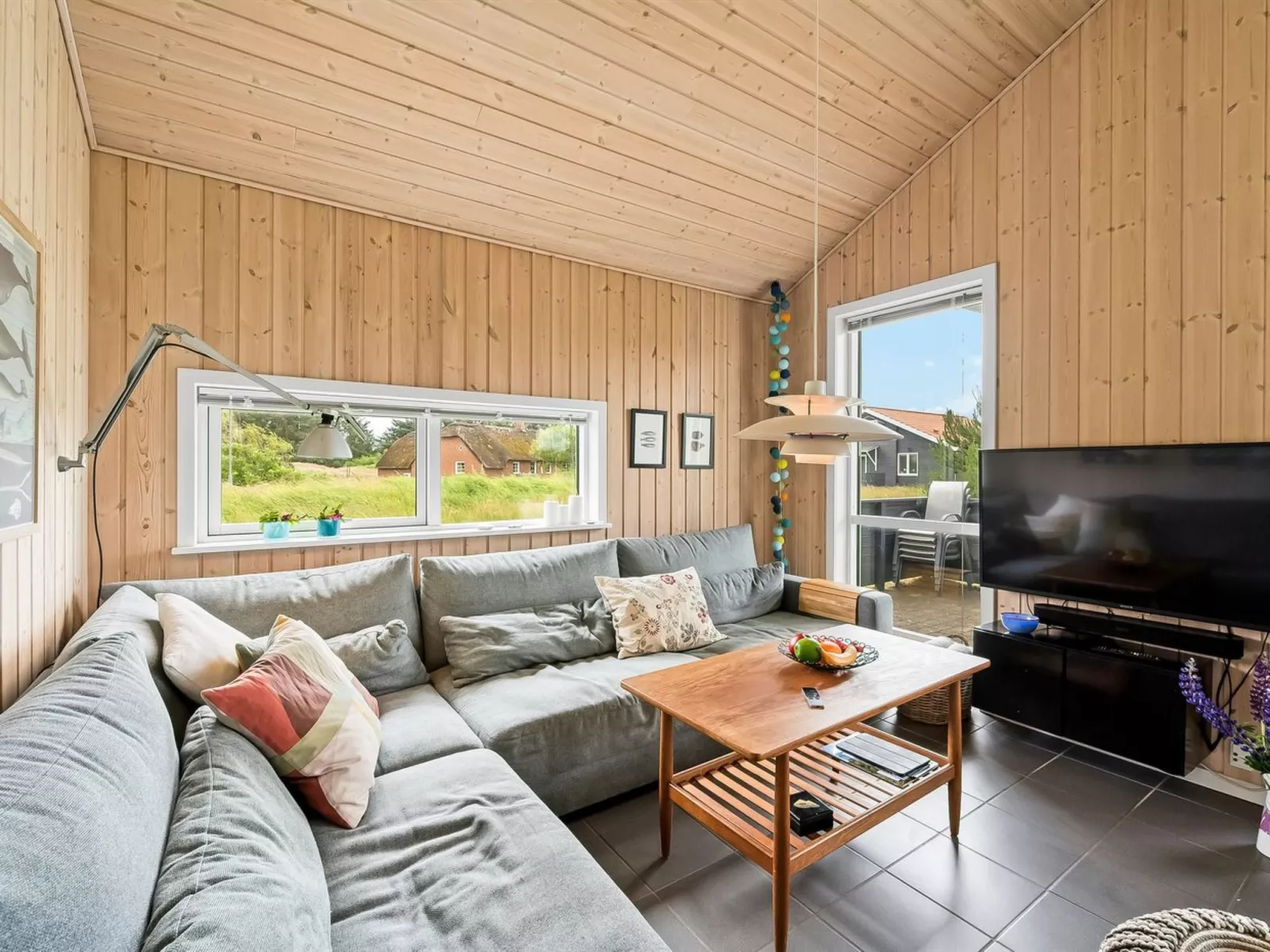 "Felicita" -  from the sea-Dedans