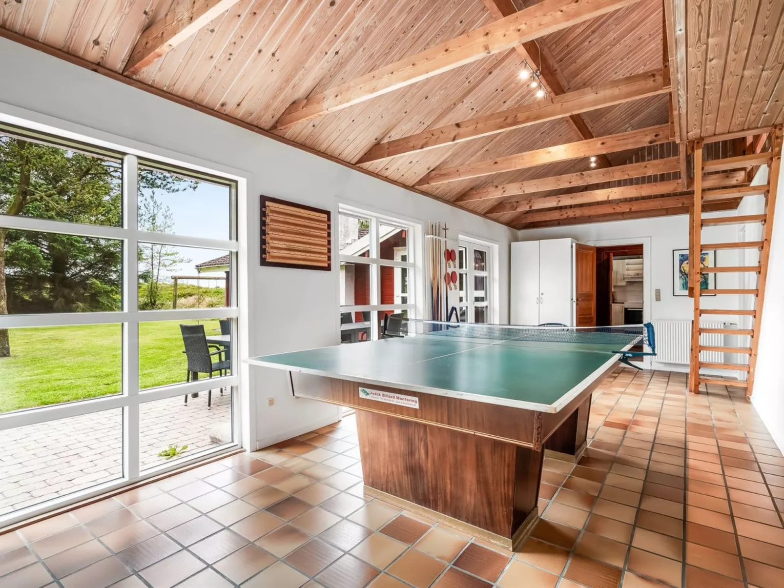 "Aisling" - 700m from the sea-Dedans