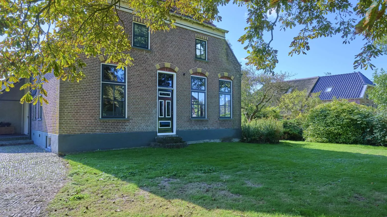 T Voorhuis Kolderveen-Exterior in summer