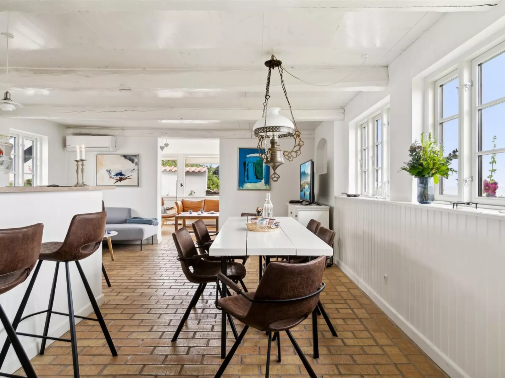 "Susan" - 20m from the sea-Drinnen