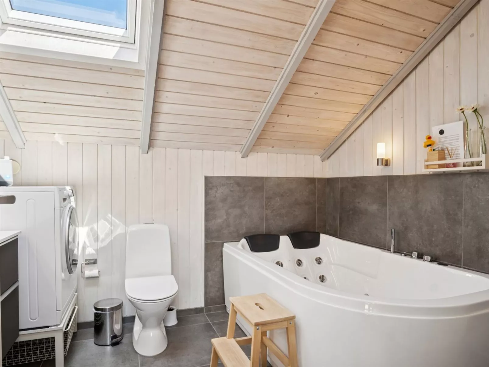 "Bessi" - 200m from the sea-Inside