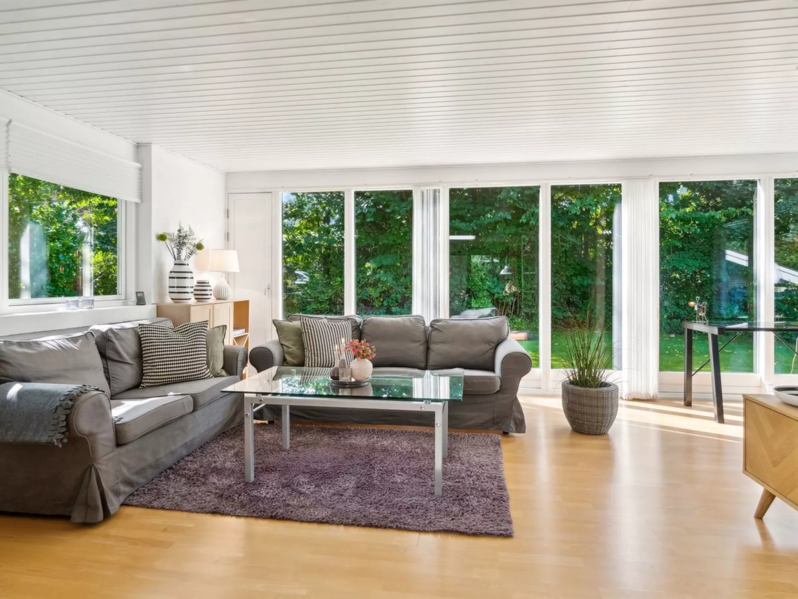 "Hjalmine" - 1.4km from the sea-Inside