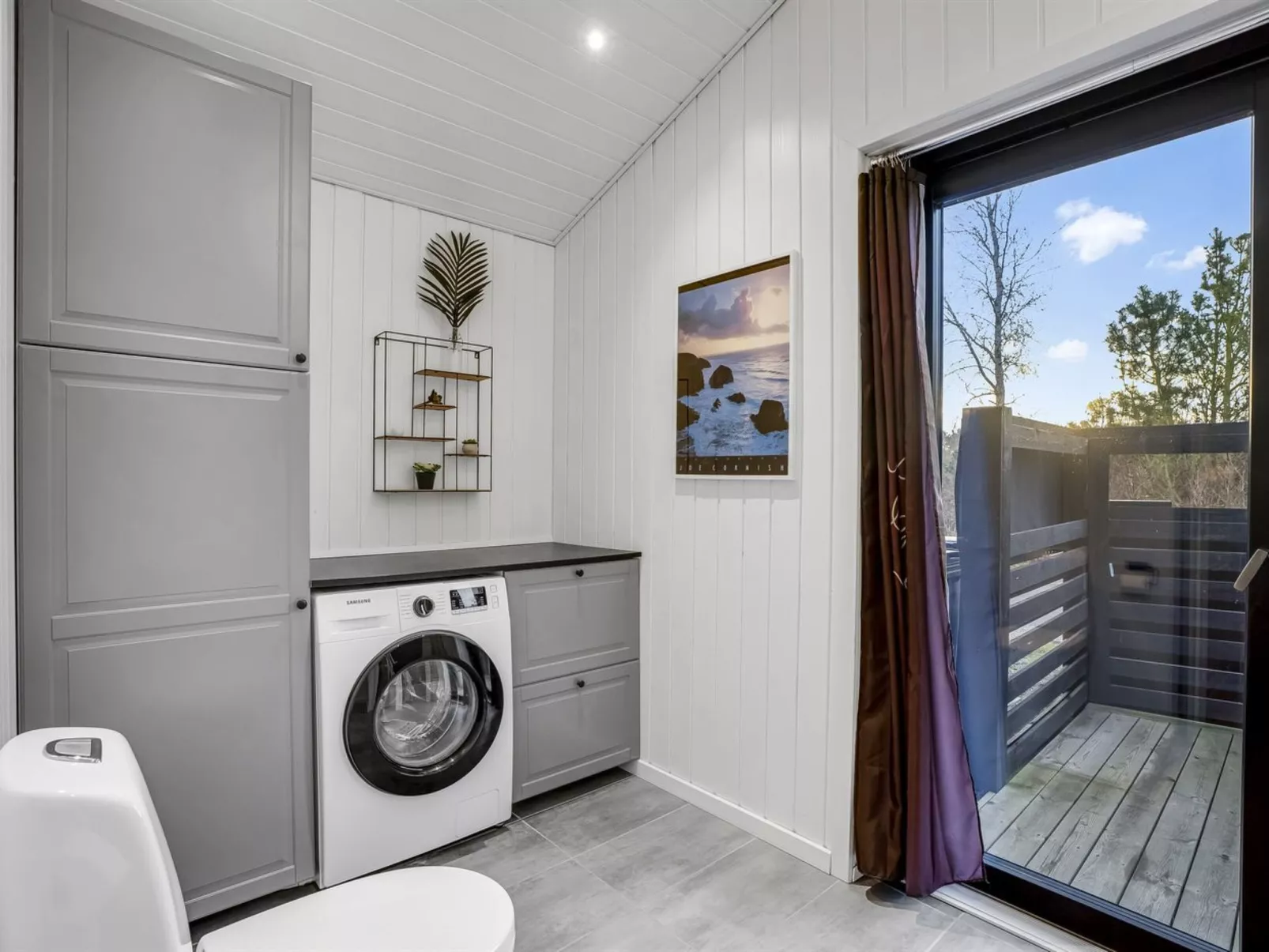 "Dyke" - 1.5km from the sea-Drinnen