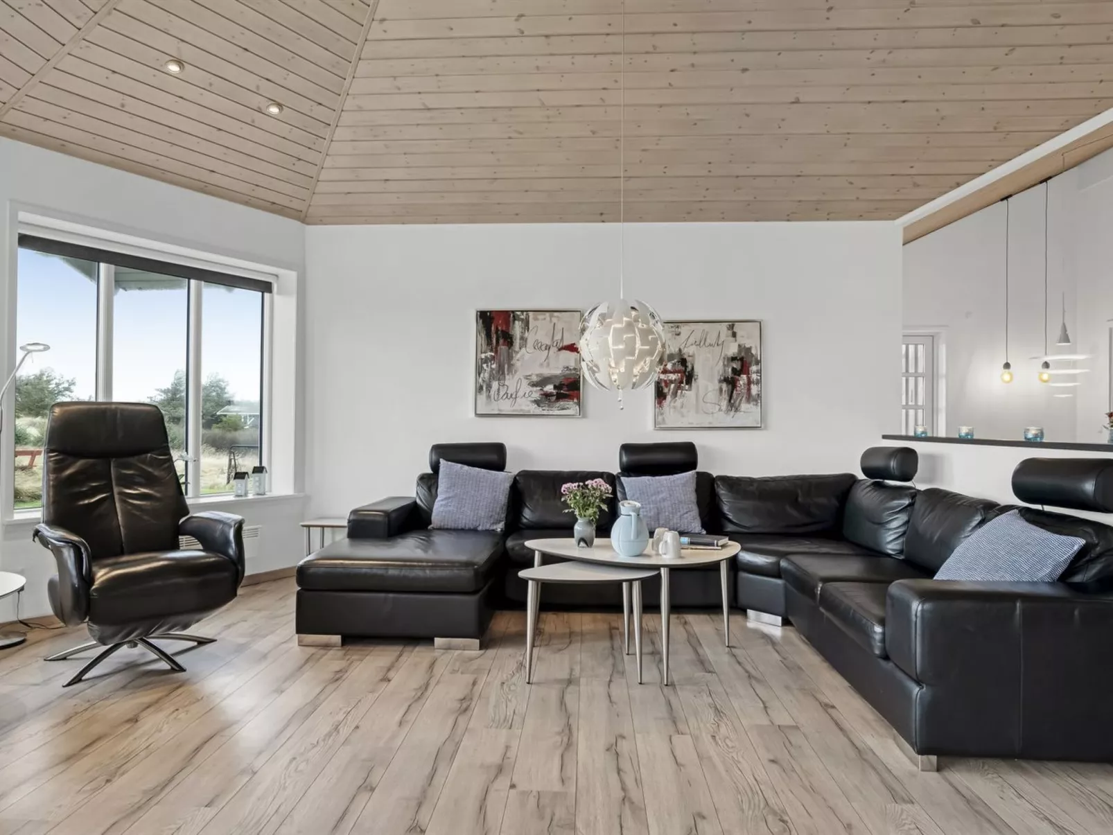 "Djuna" - 550m from the sea-Inside