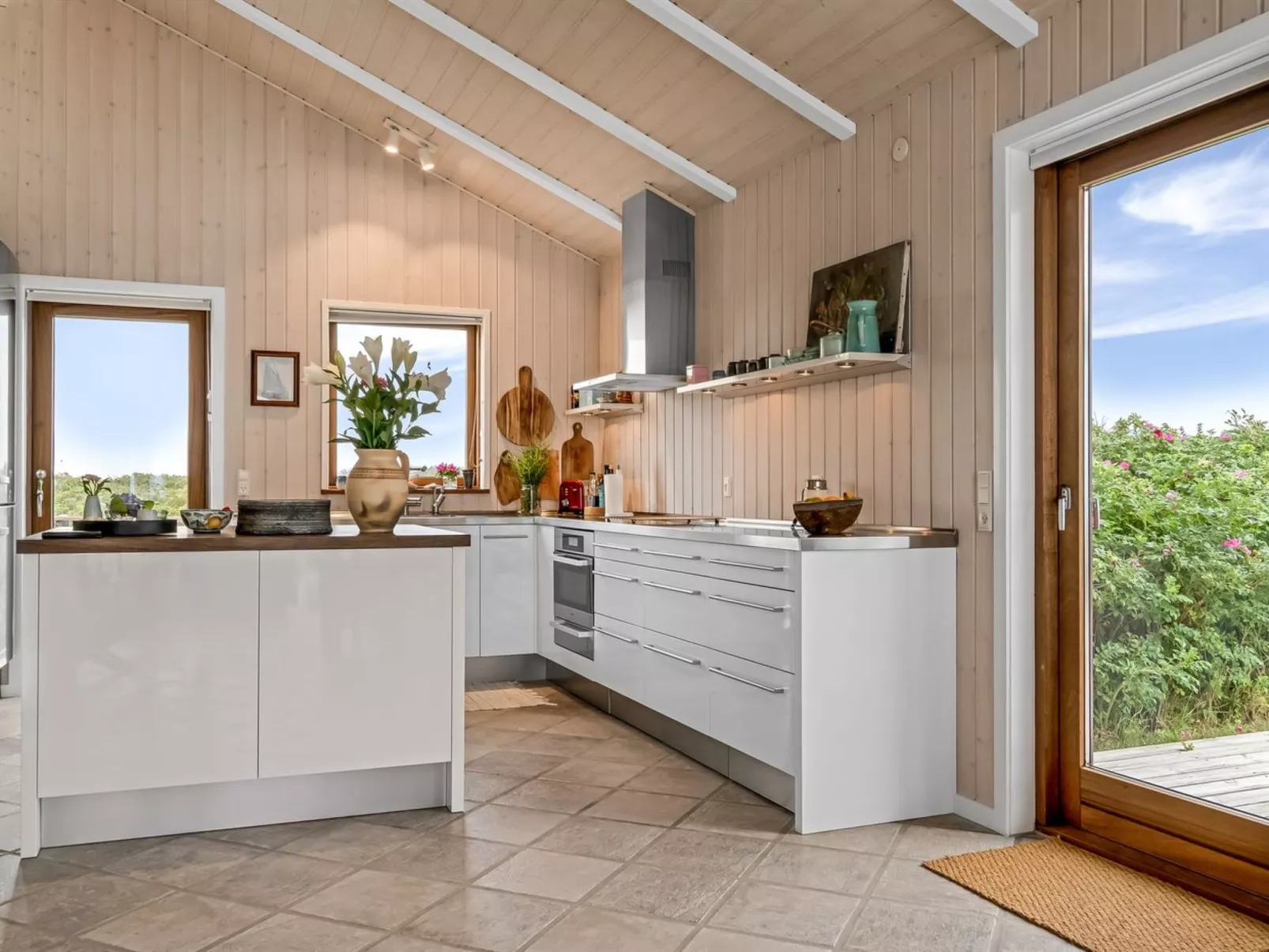 "Bjerund" - 300m from the sea-Inside