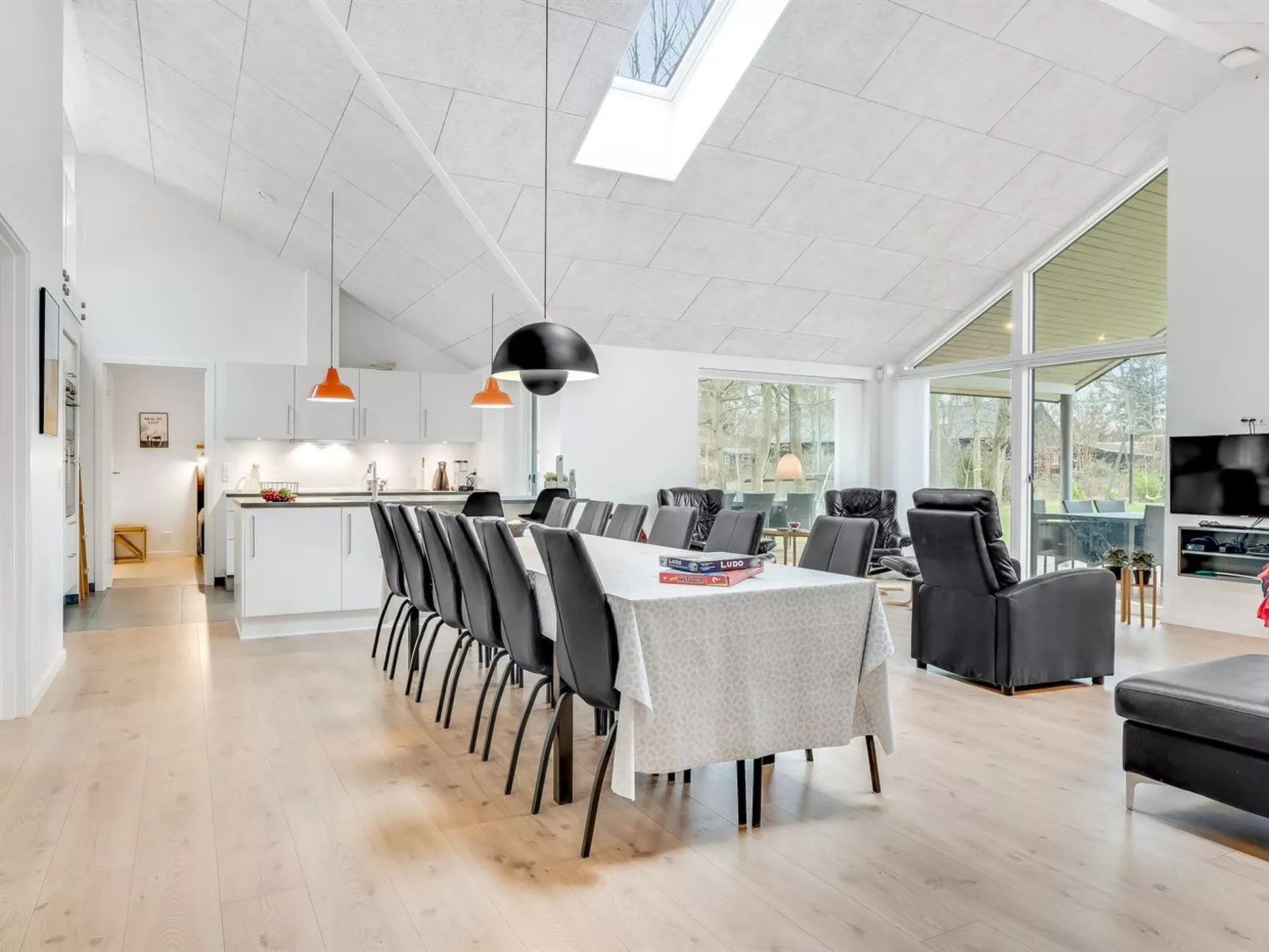 "Erlinda" - 300m from the sea-Dedans