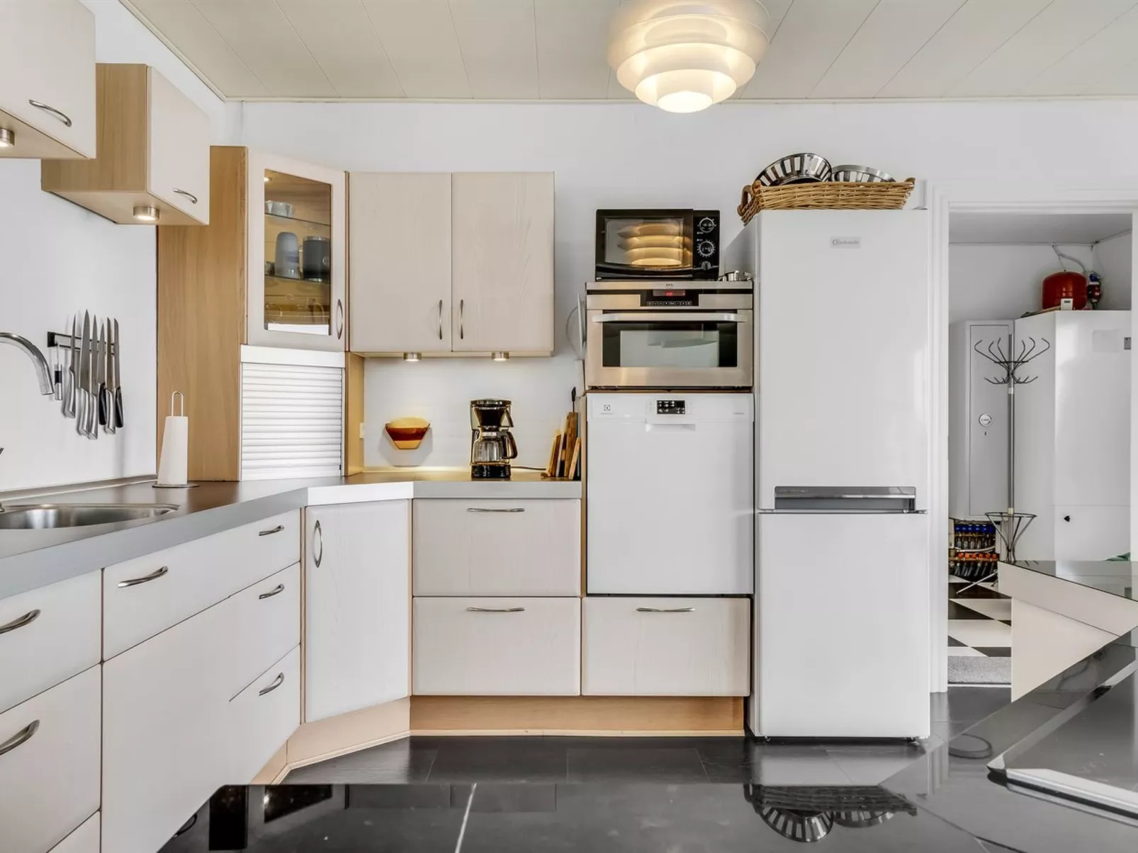 "Kora" - 2km from the sea-Drinnen