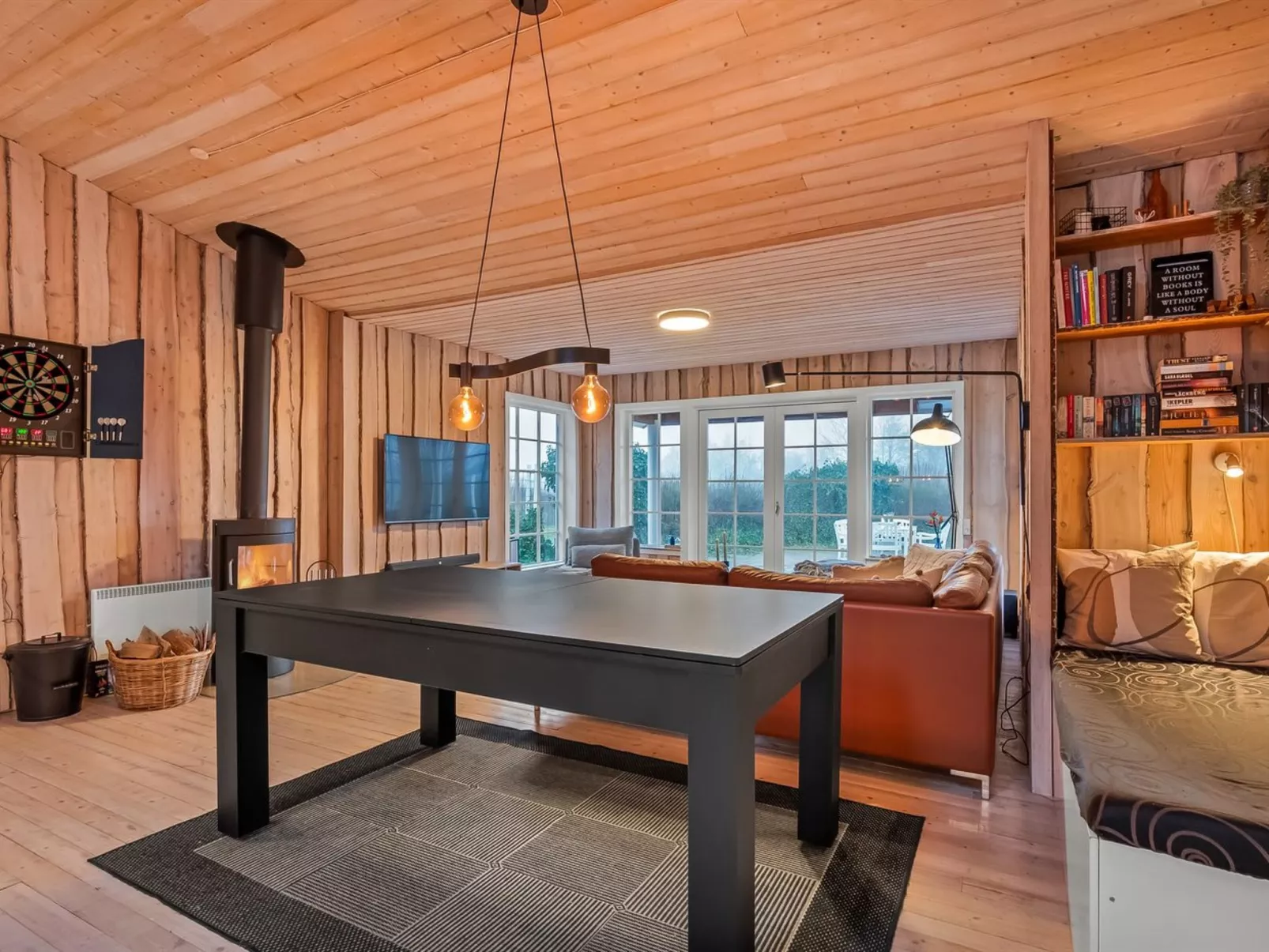 "Gunwald" - 1km to the fjord-Drinnen