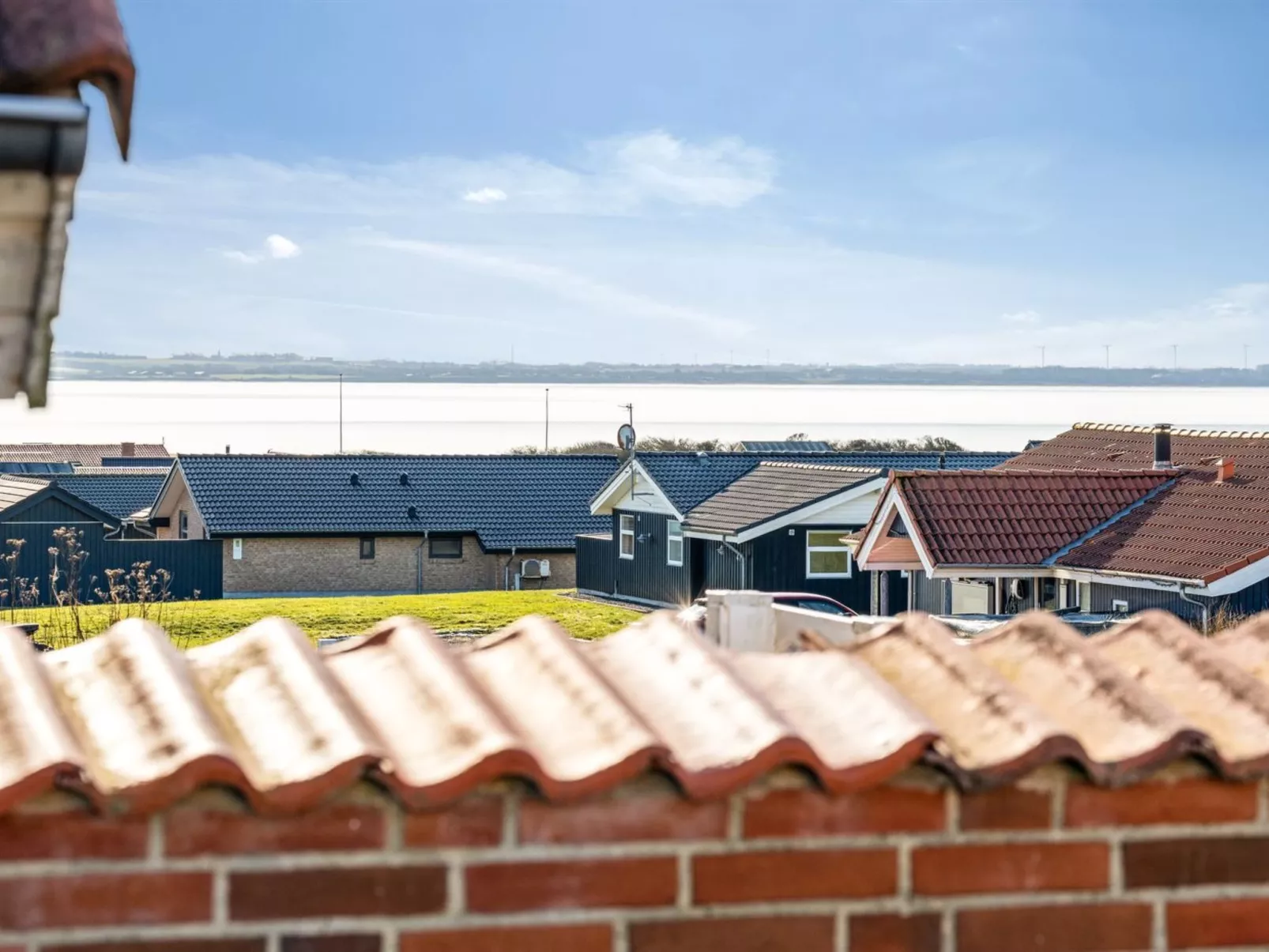 "Nikolce" - 300m to the fjord-Draußen