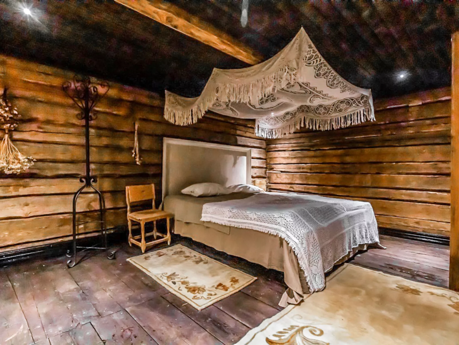 Päätalo, mökkilomat ja perhejuhlat-Dedans