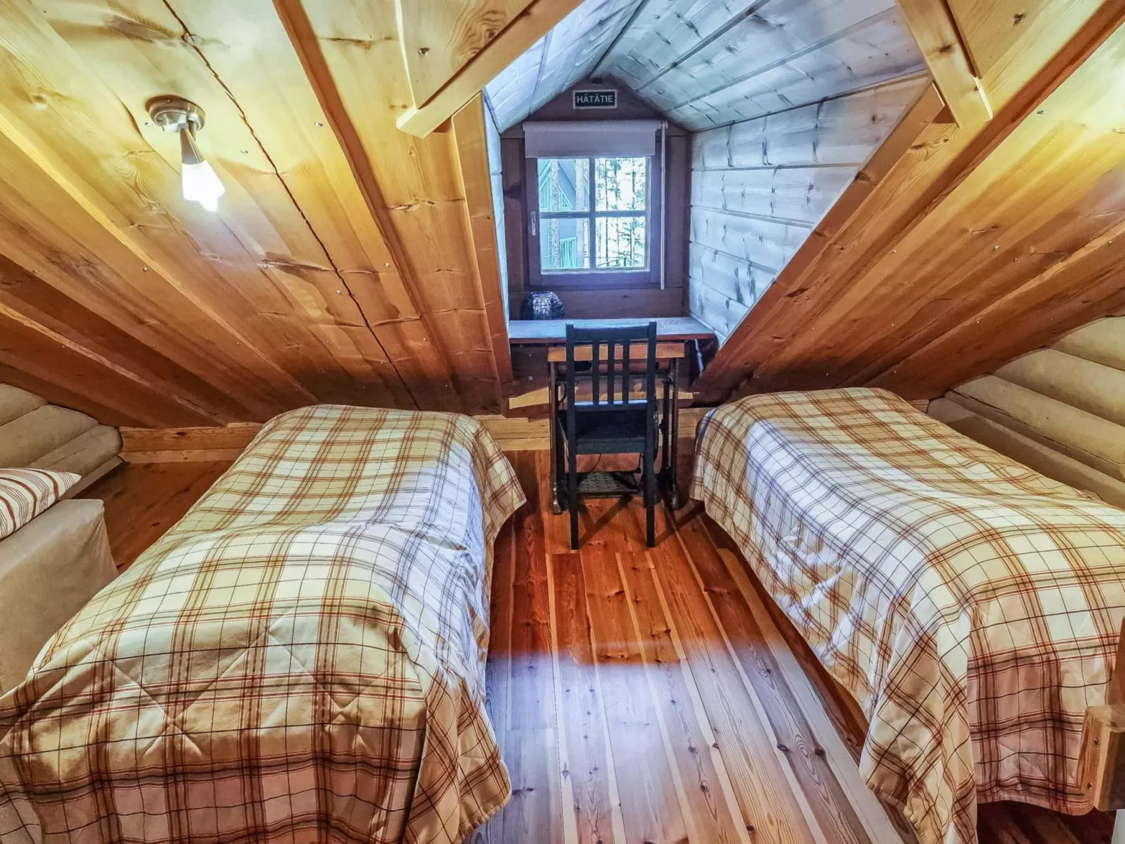 Pyöröpirtti-Inside