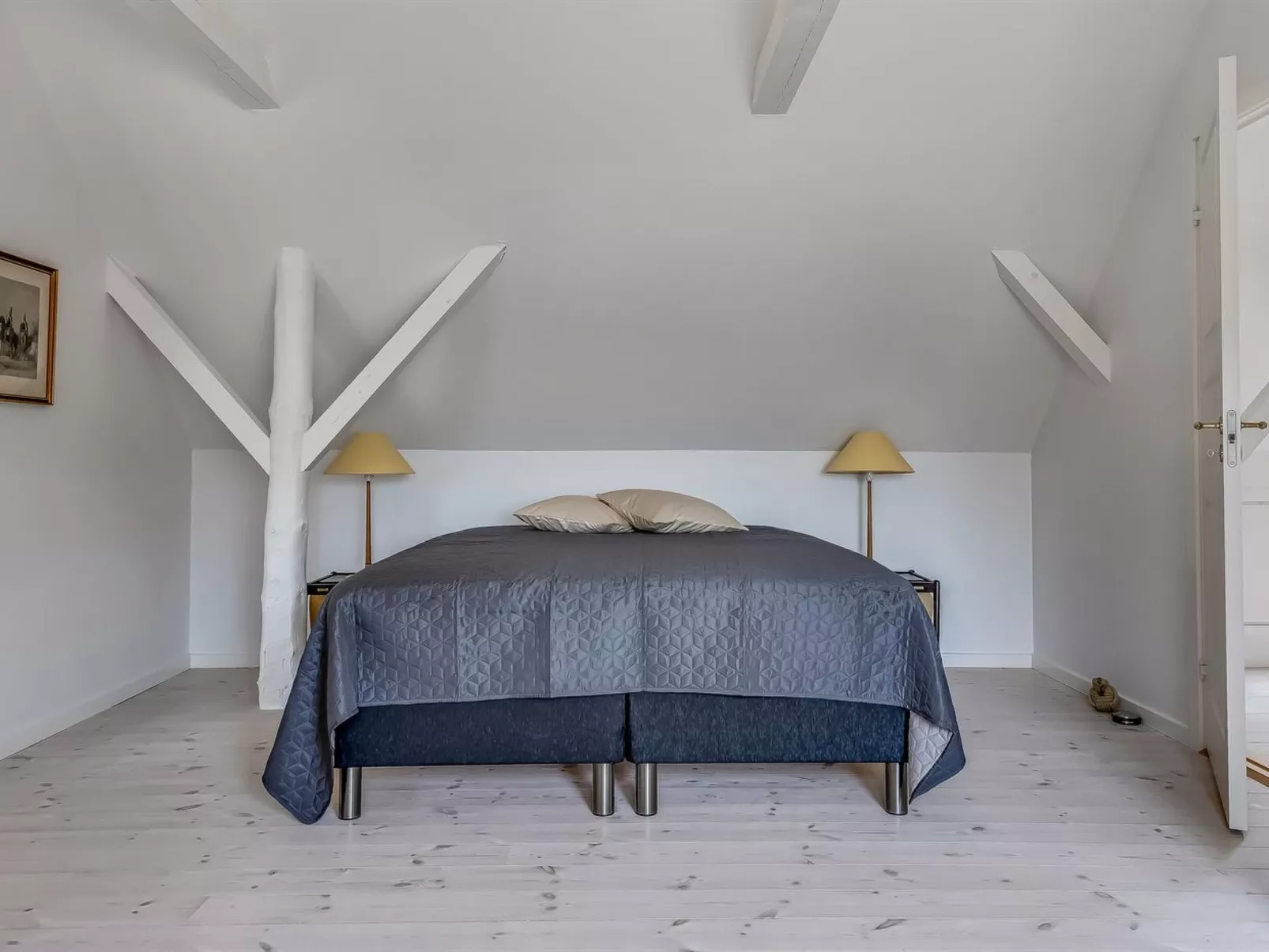 "Constance" - 23km from the sea-Inside