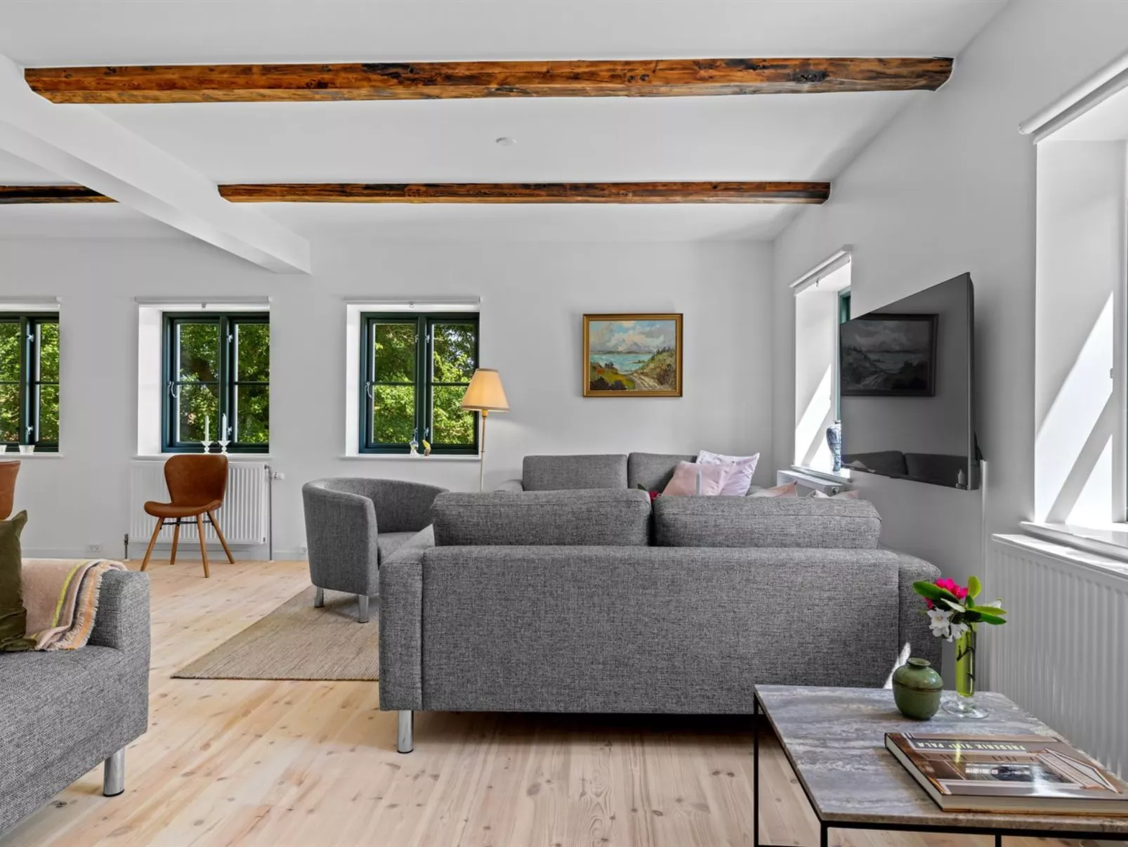 "Brun" - 1.5km from the sea-Inside