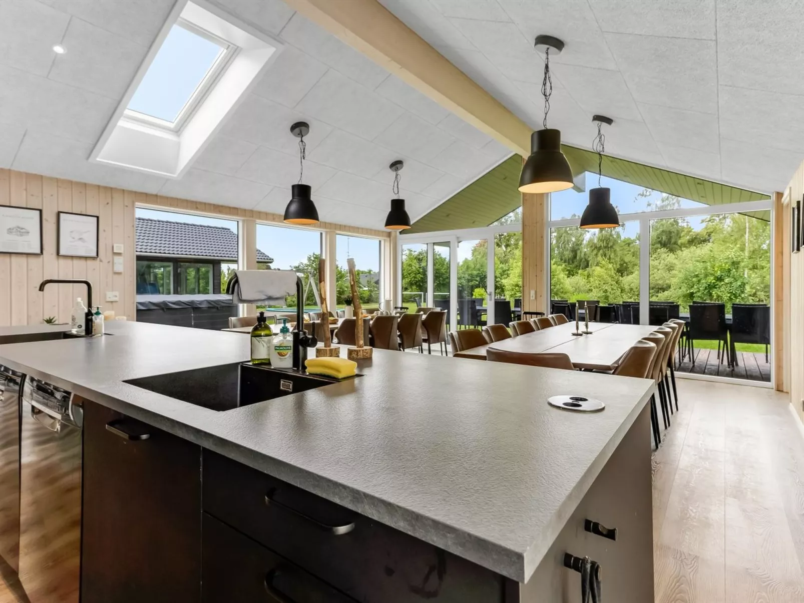 "Matild" - 400m from the sea-Dedans