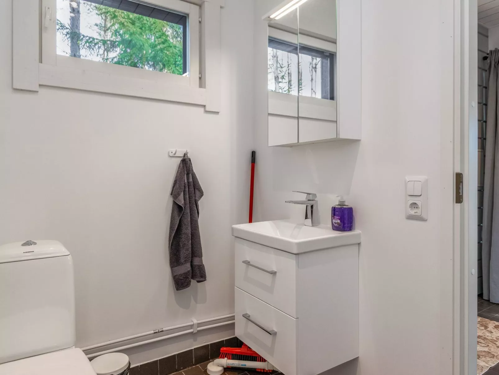 Järven idylli-Inside