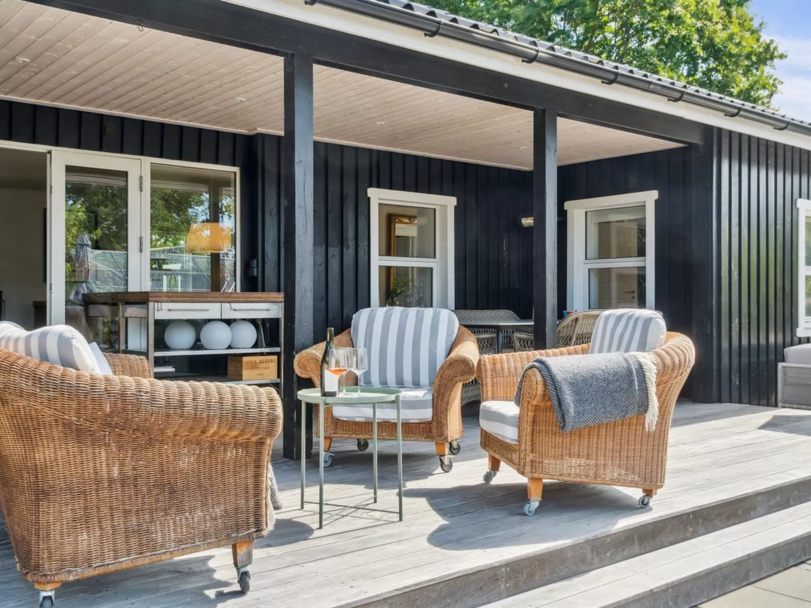 "Botwith" - 125m from the sea-Dehors