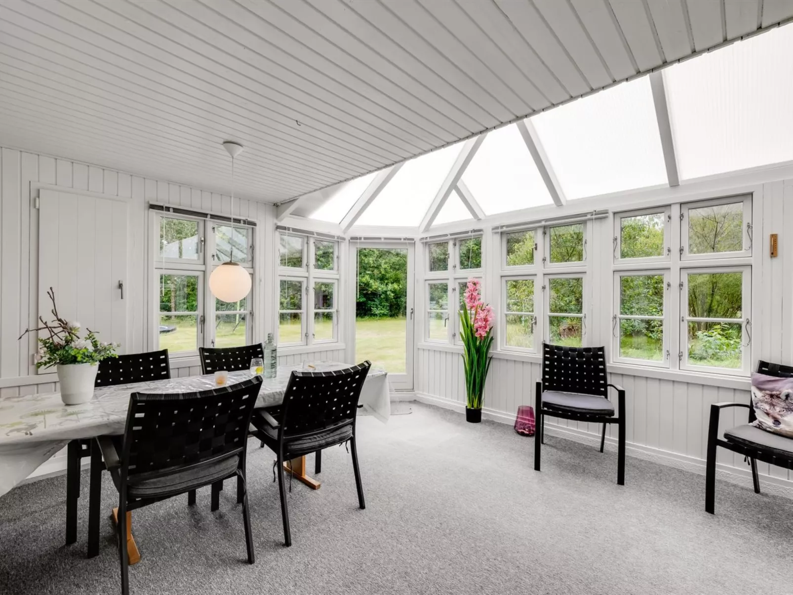 "Sami" - 600m to the fjord-Dedans