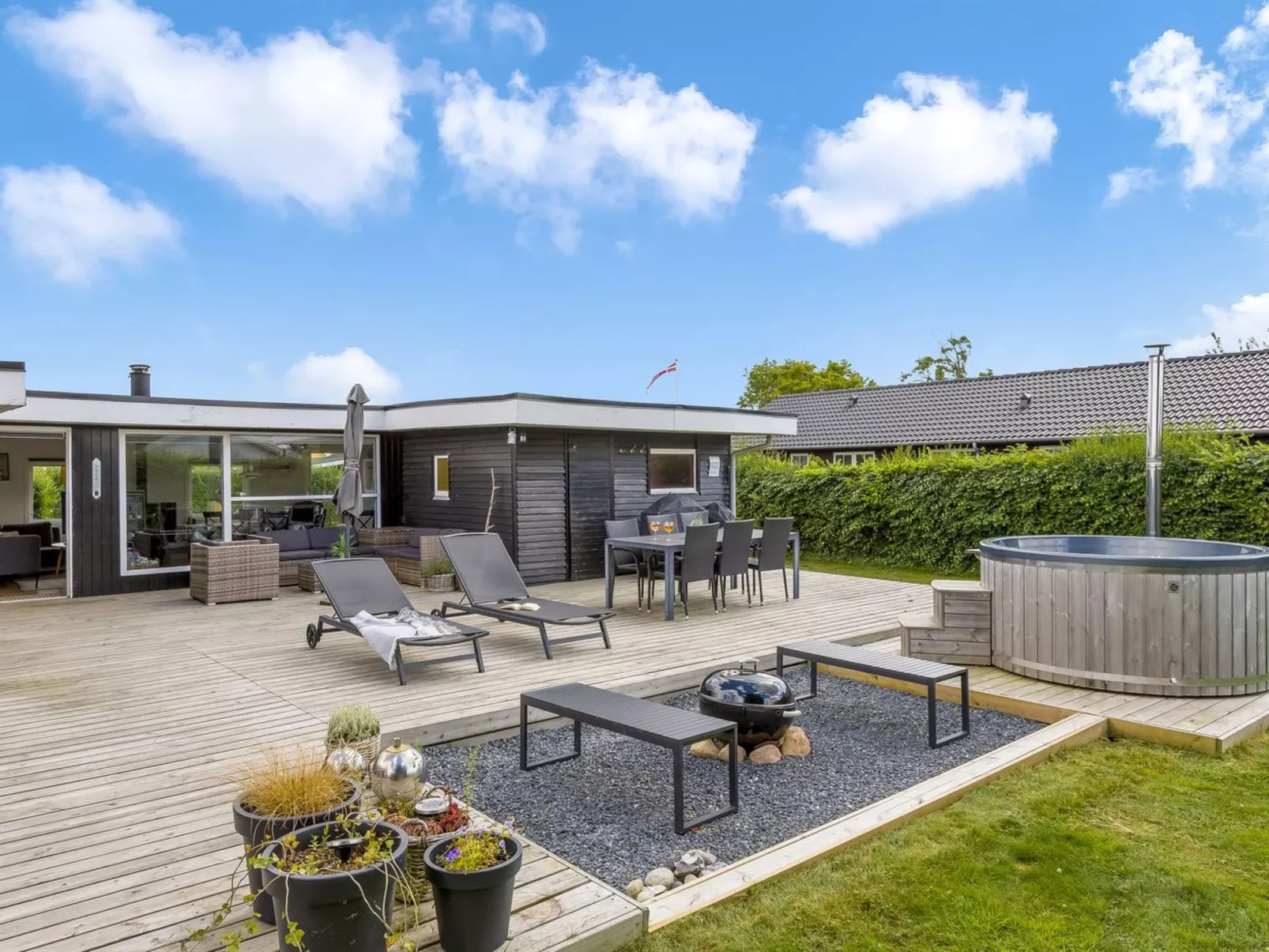 "Adia" - 500m from the sea-Draußen