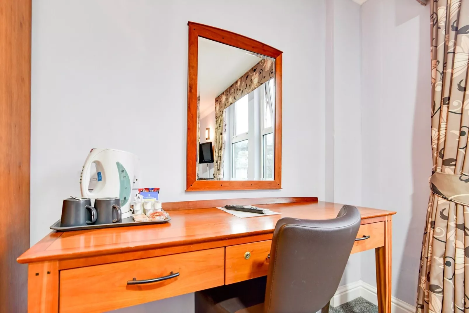 Standard Single Room-Bedroom