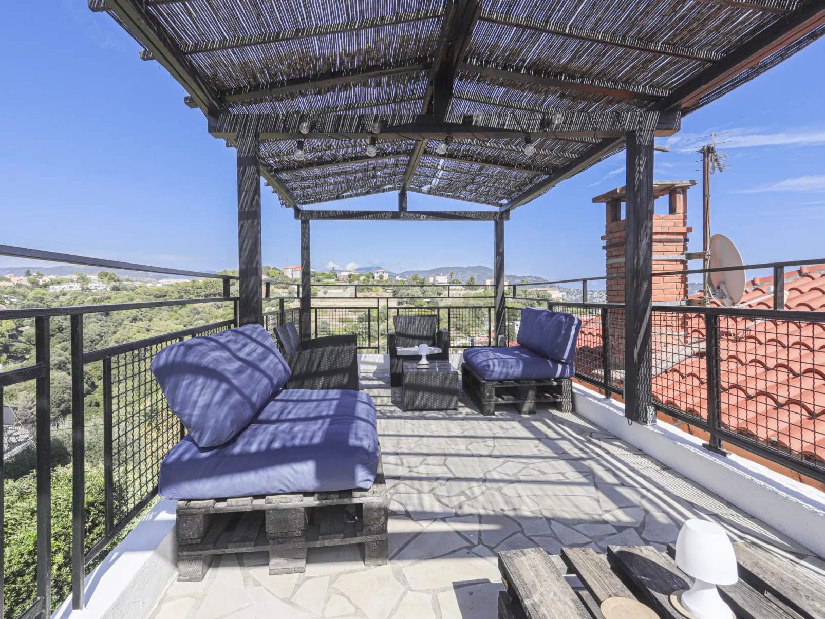 Les Genêts-Draußen