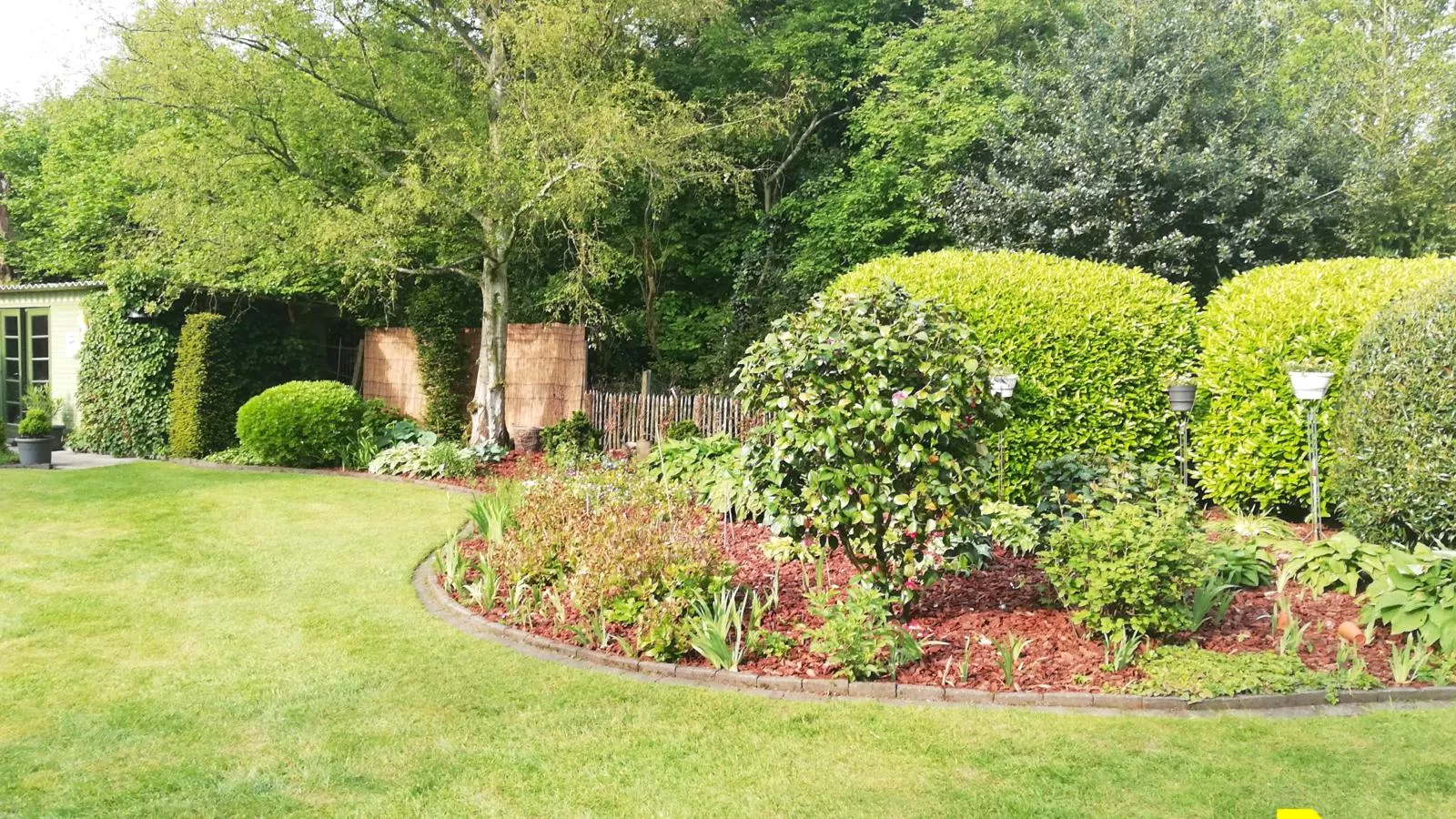 Wezelhoeve-Gardens in summer