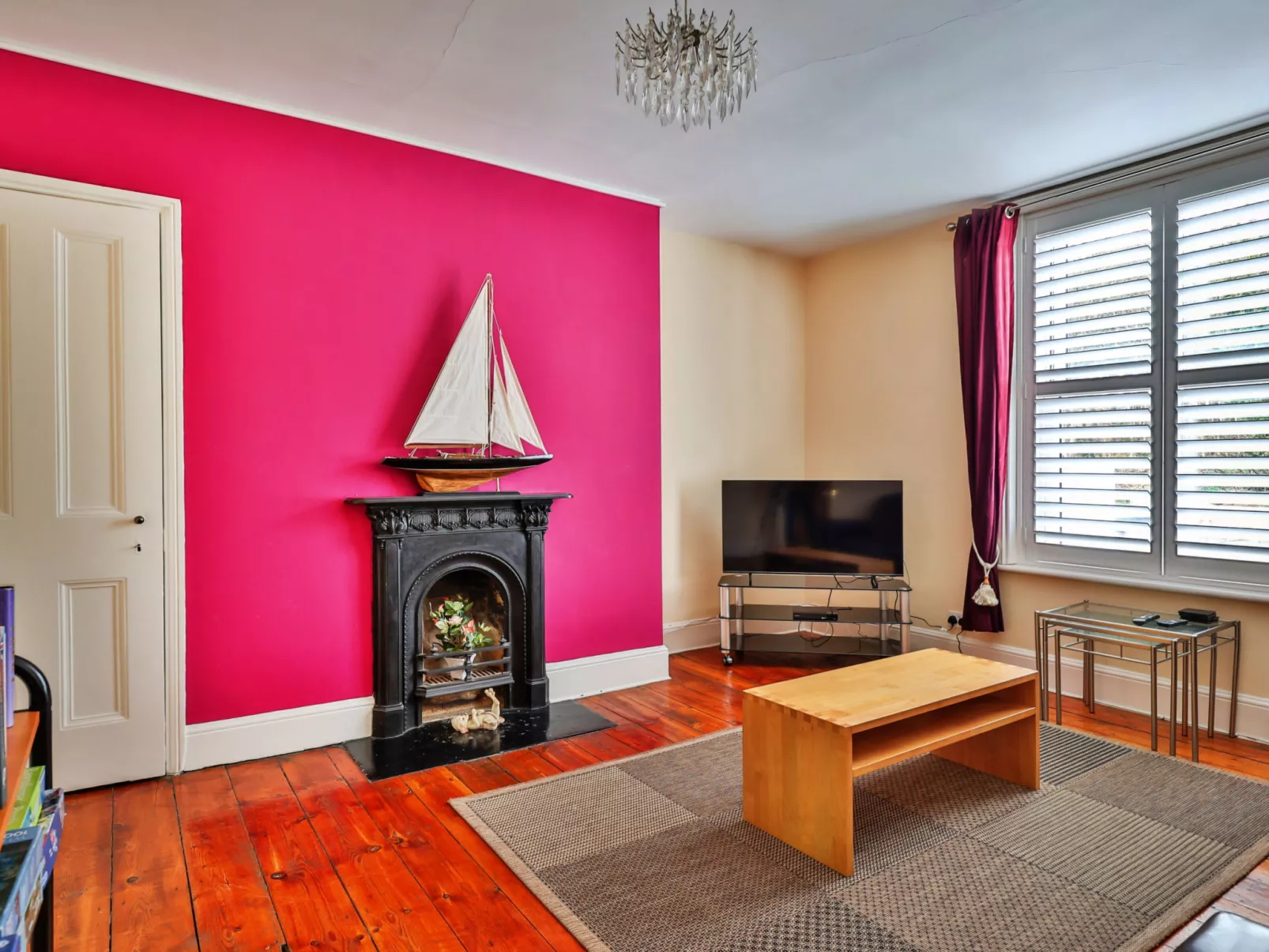 Adventure House-Drinnen